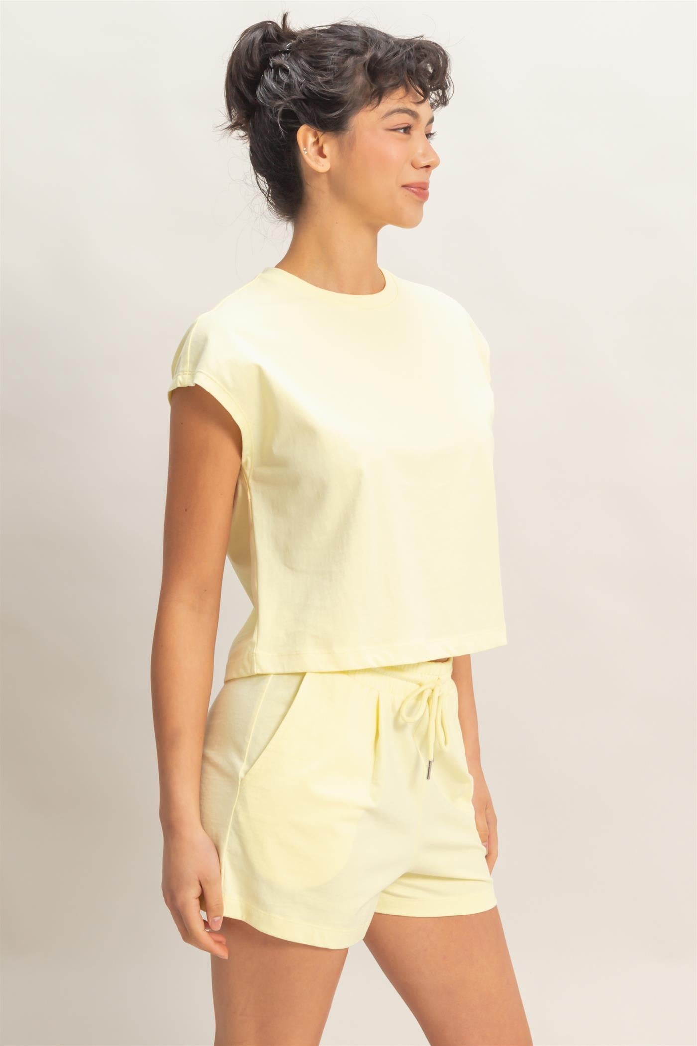 Wholesale Cap Sleeve Boxy Top And Shorts Set Clothing DZ26C543-SET PALE YELLOW DOUBLE ZERO