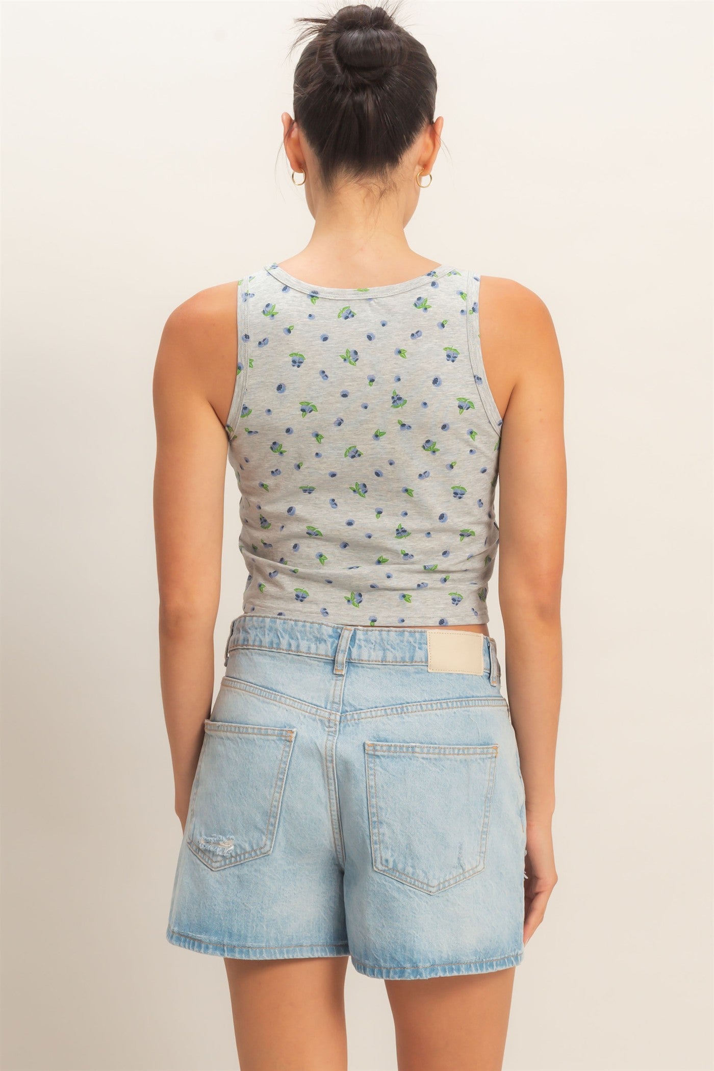 Wholesale Scoop Neck Blueberry Print Tank Tank Tops HF26C785 HEATHER GRAY HYFVE