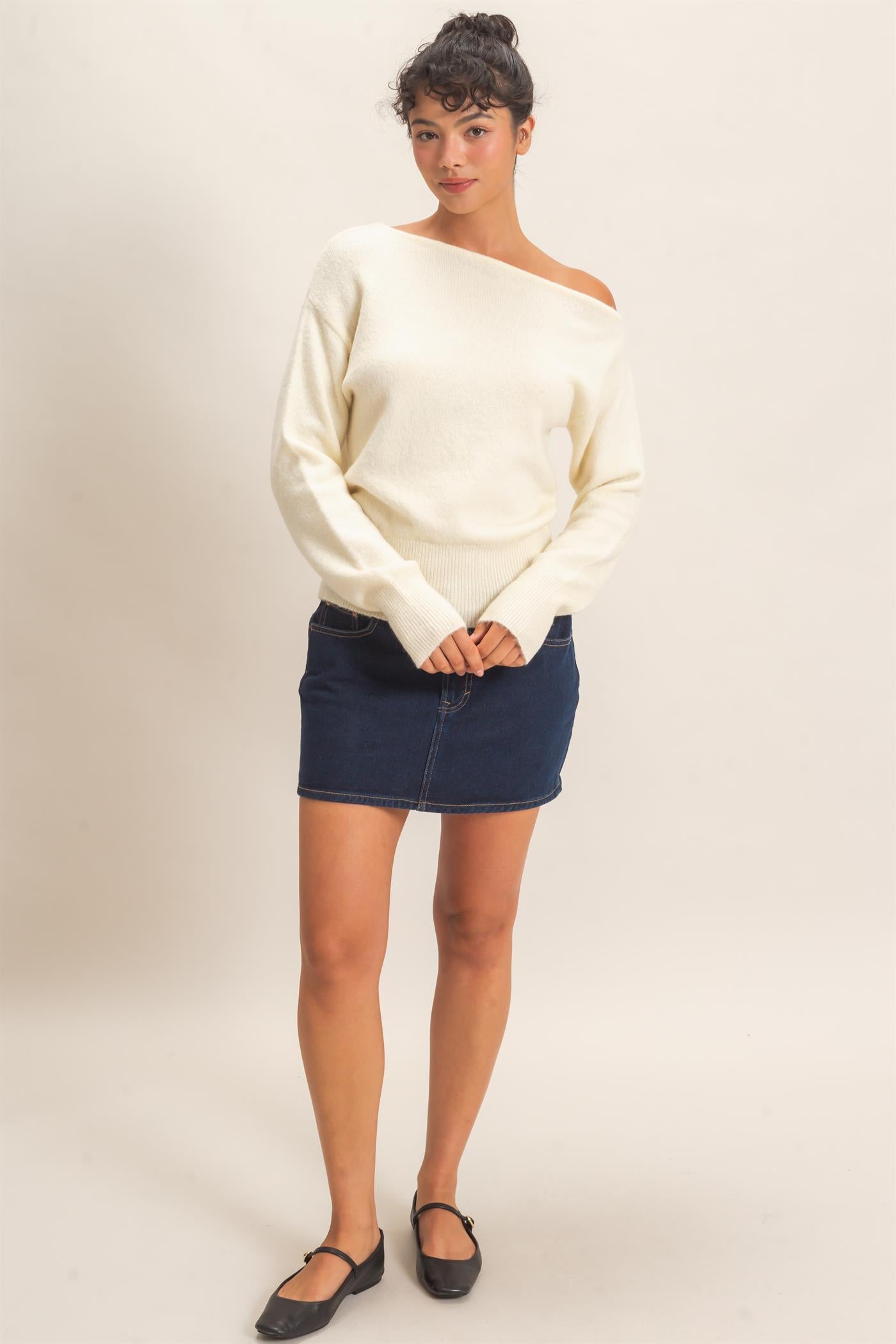 Wholesale Off The Shoulder Sweater Top Sweaters DZ26F290 CREAM DOUBLE ZERO