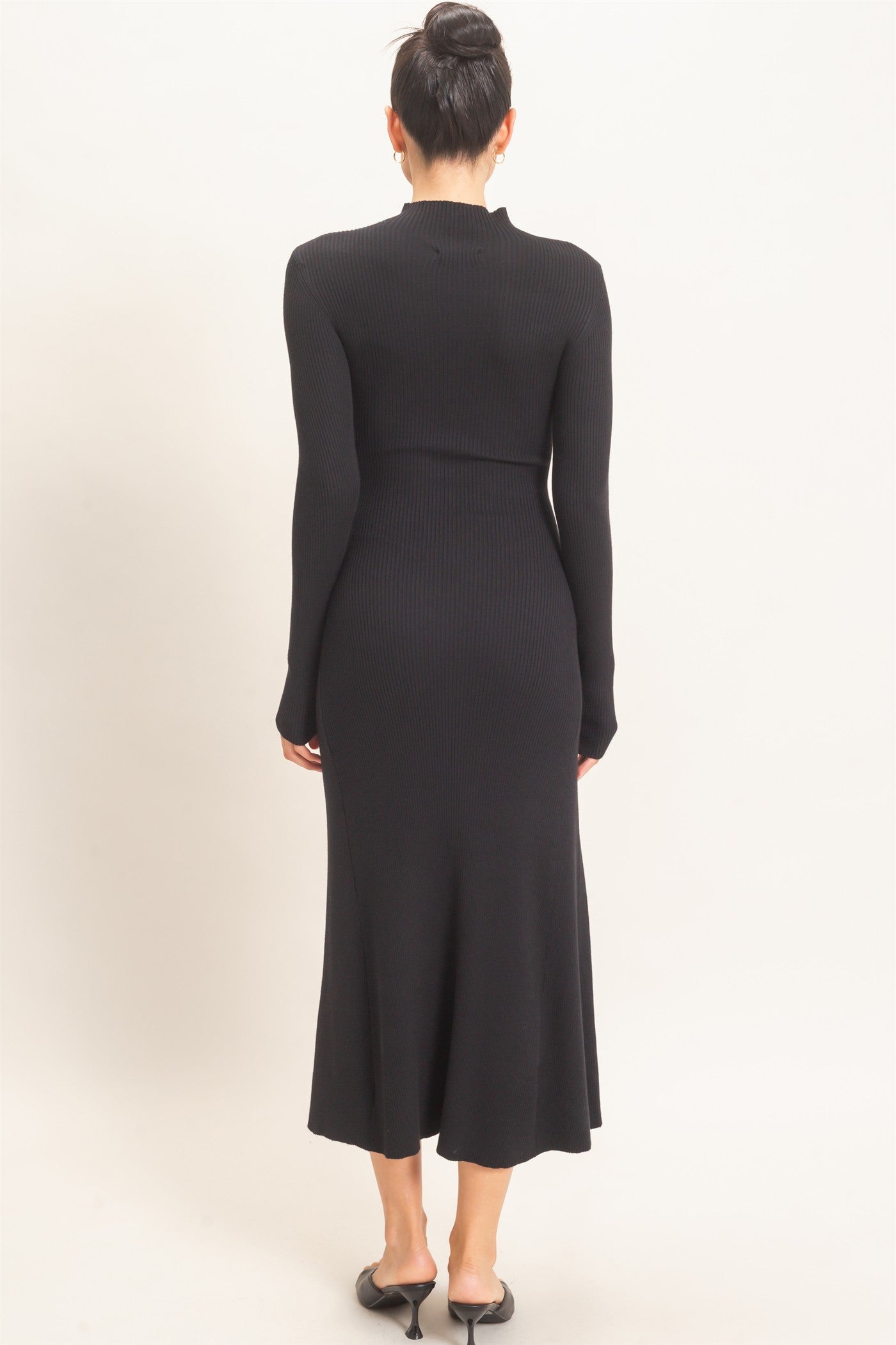 Wholesale Ribbed Mock Neck Long Sleeve Midi Dress Dresses HF26F156-D BLACK HYFVE