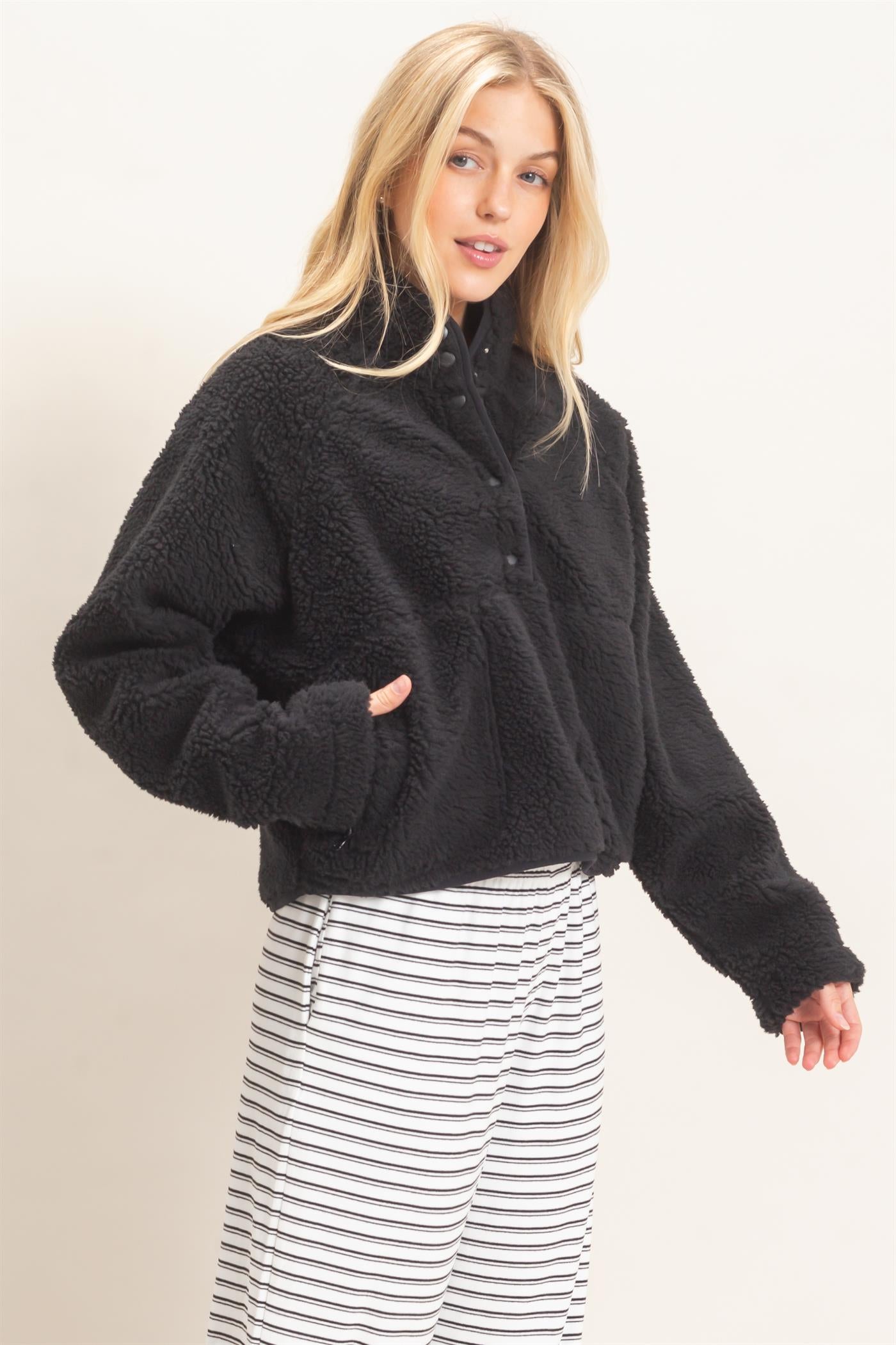 Wholesale Half-Zip Sherpa Jacket Sweatshirts HF26F130-D BLACK HYFVE