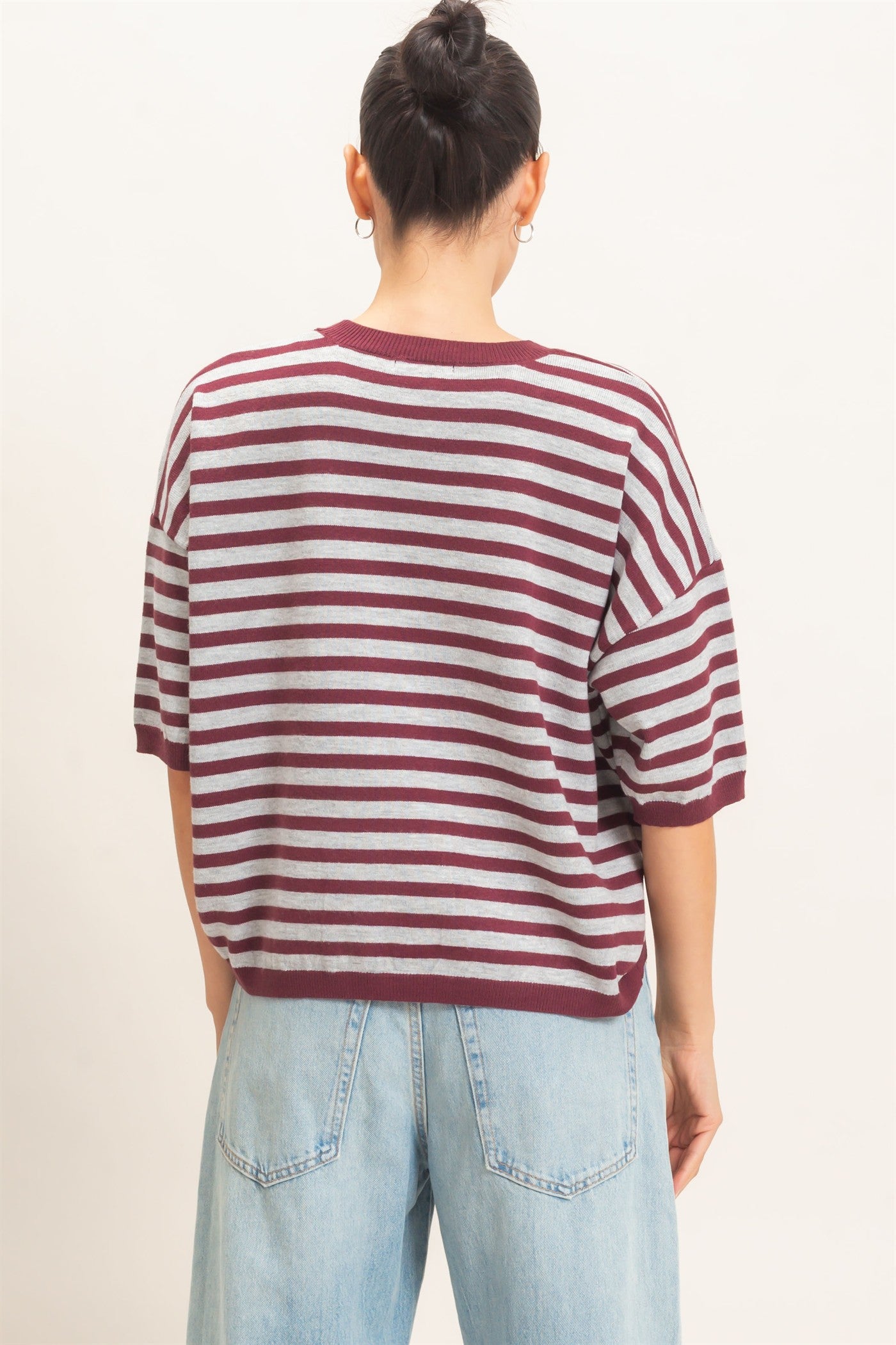 Wholesale Striped Crew Neck Sweater Sweaters HF26E234 WINE HYFVE