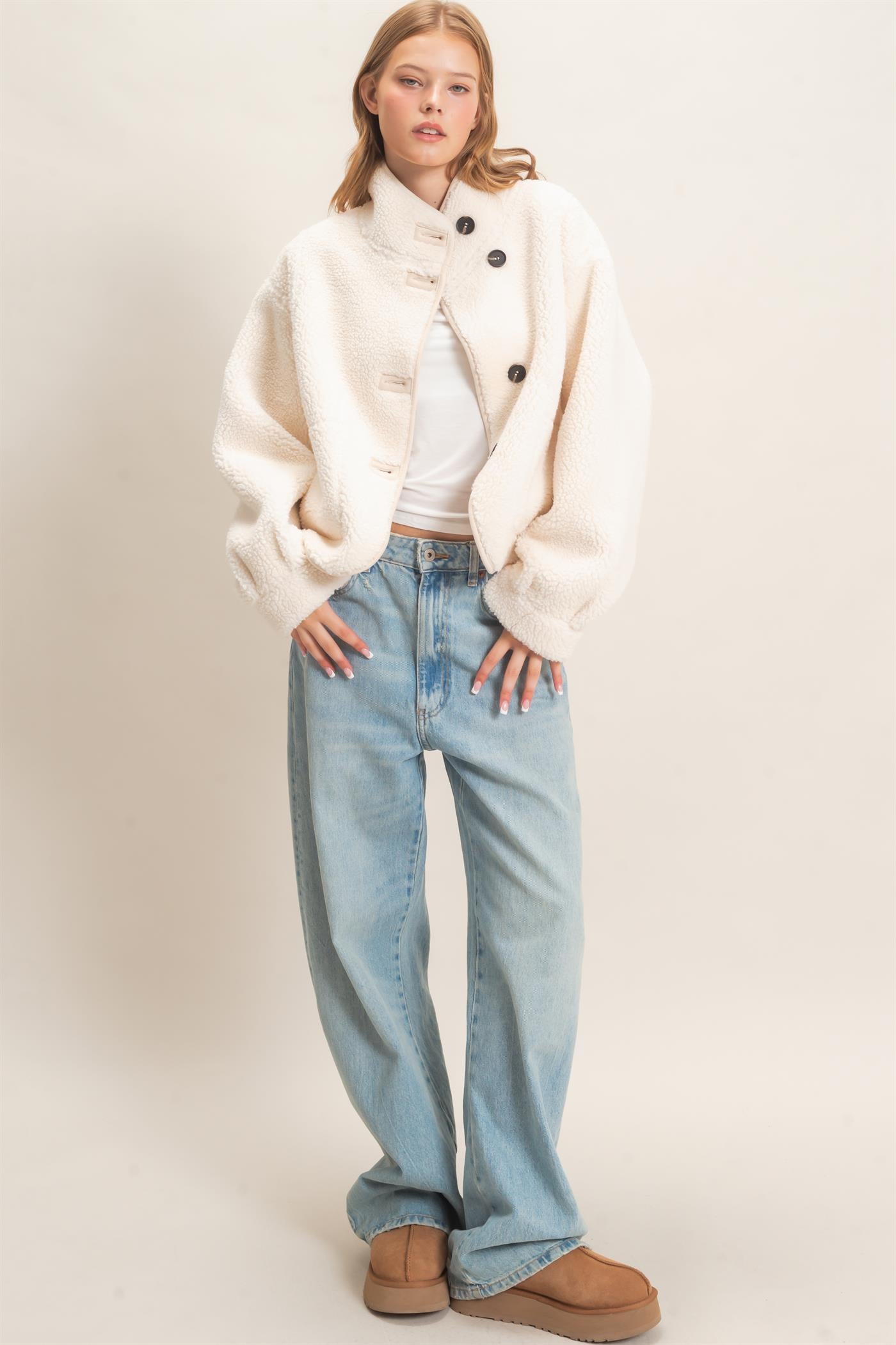 Wholesale Reversible Faux Suede & Sherpa Jacket Coats & Jackets HF26E718 IVORY HYFVE