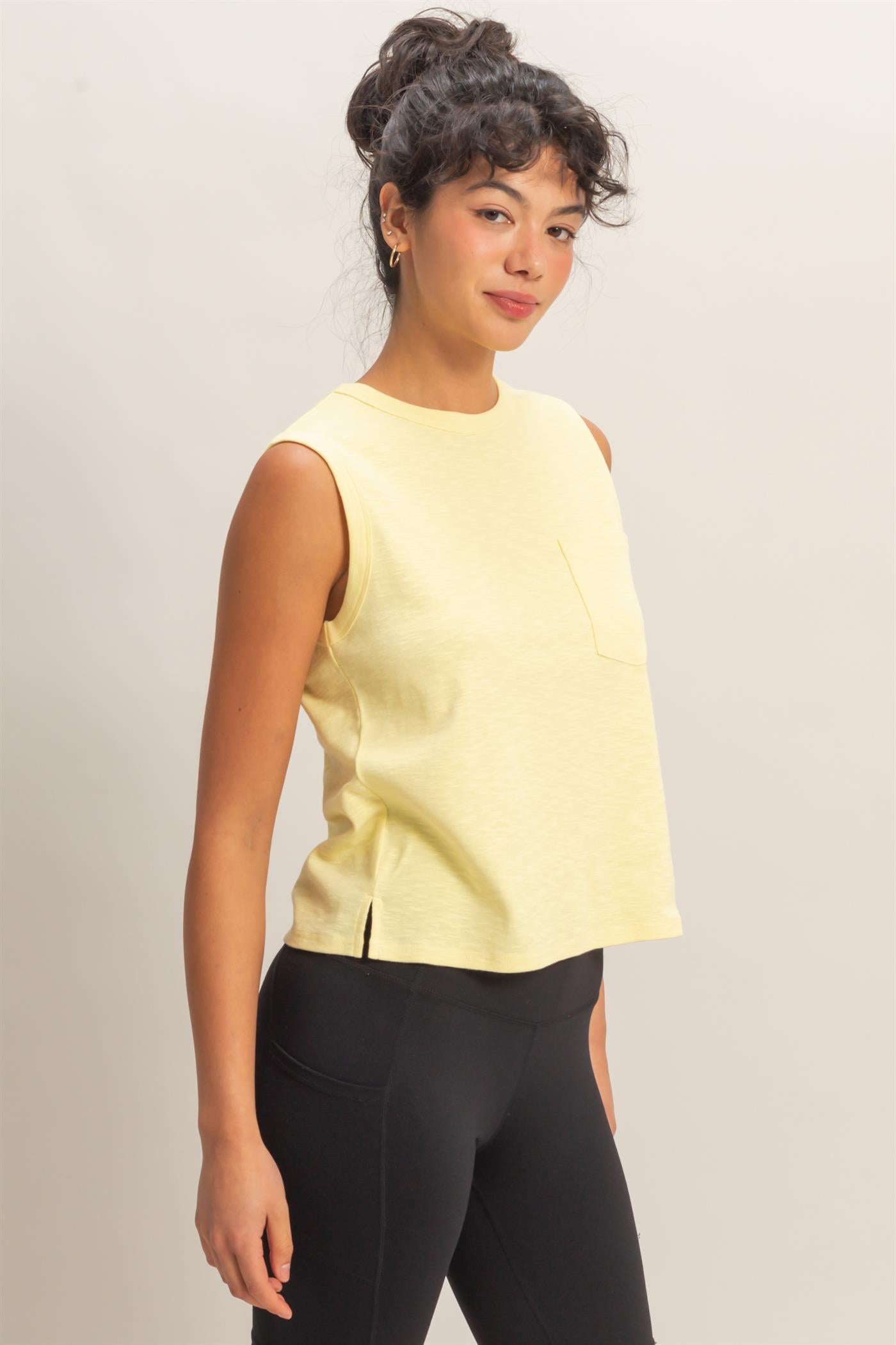 Wholesale Sleeveless Cotton Top With Pocket Clothing Tops DZ26A234 PALE YELLOW DOUBLE ZERO
