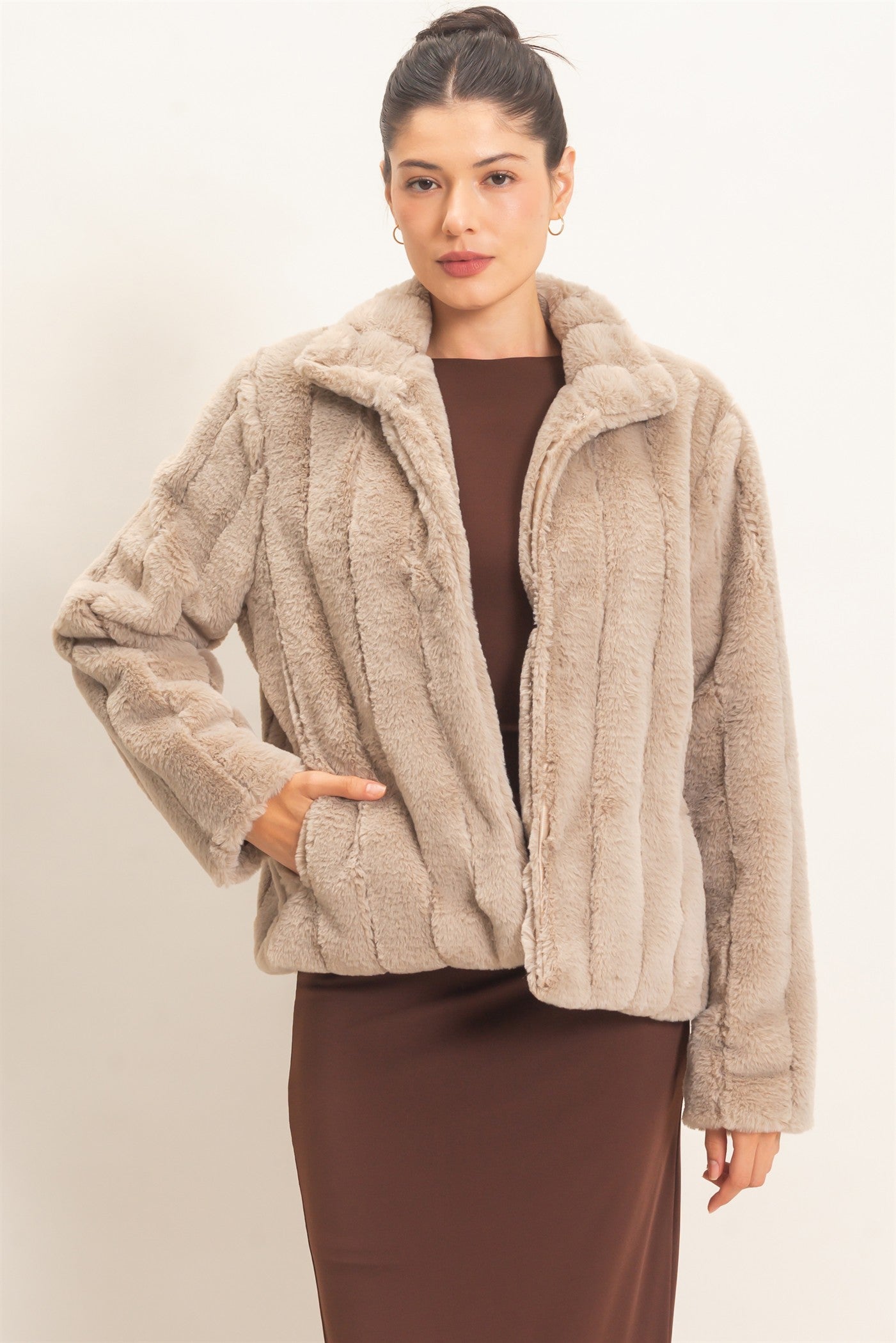 Wholesale Faux Fur Jacket Coats & Jackets HF26F203 TAUPE HYFVE