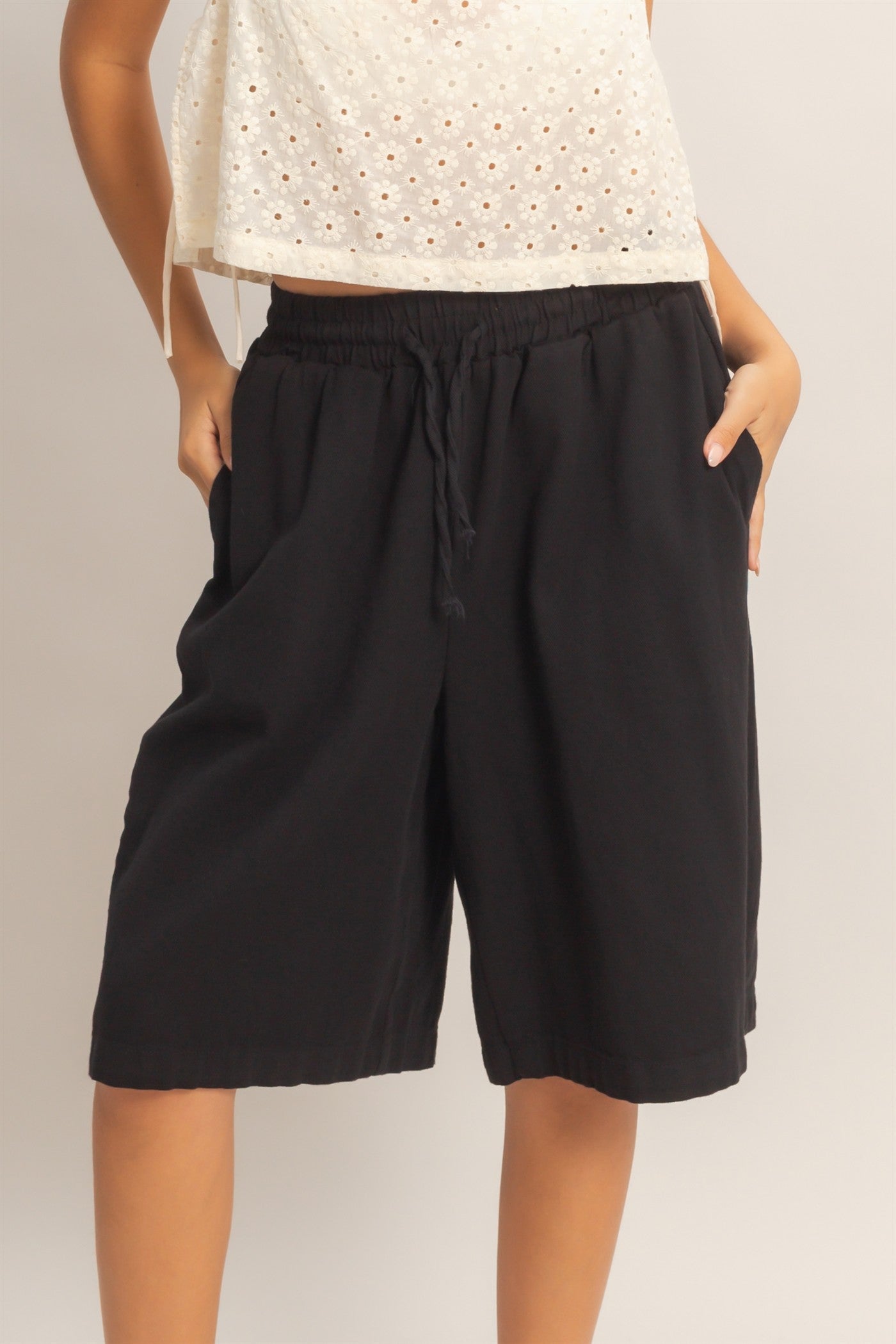 Wholesale Elastic Waistband Shorts Shorts HF26E445 BLACK HYFVE