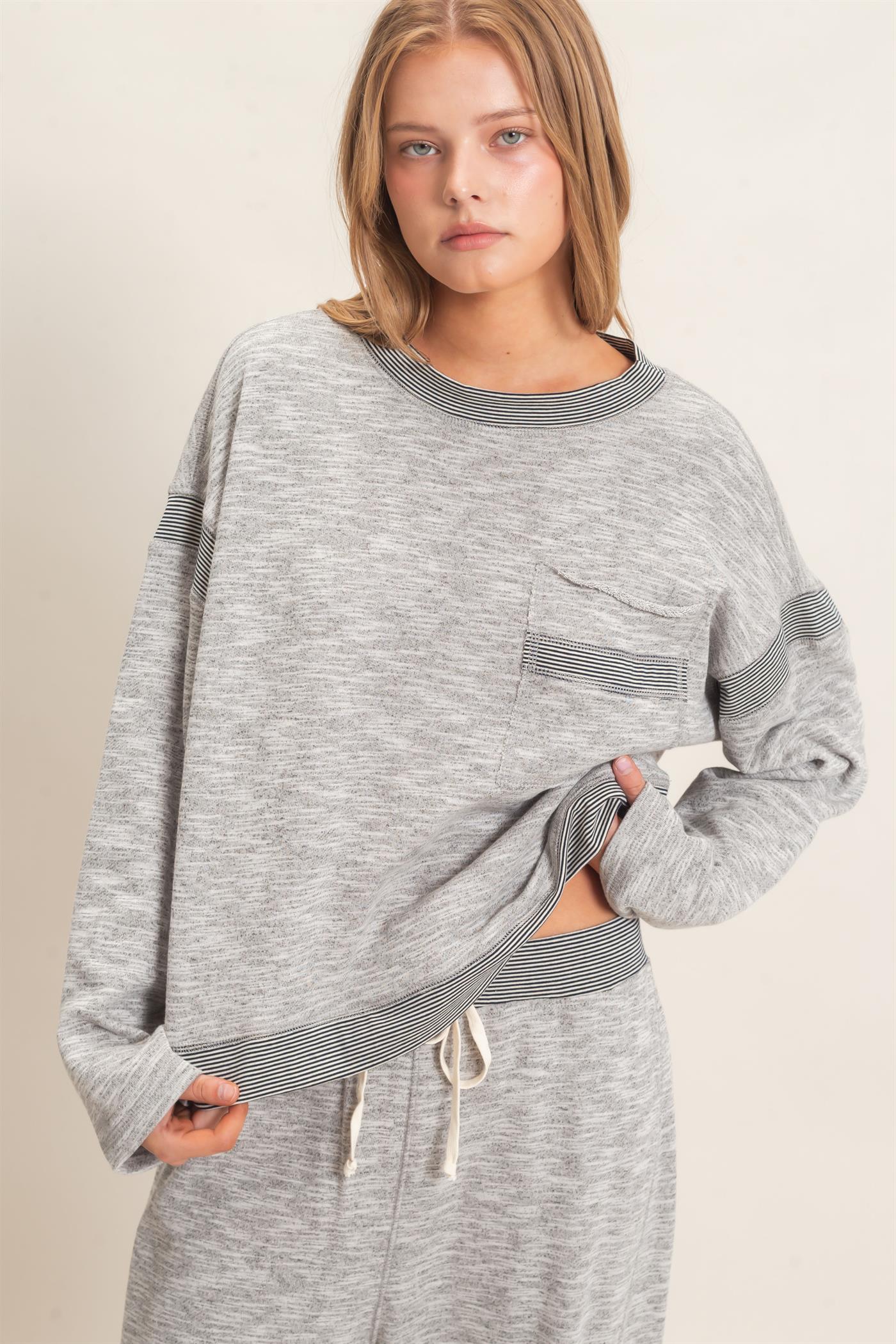 Wholesale Striped Trim Pocket Sweatshirt Sweatshirts HF26E557 HEATHER GRAY HYFVE