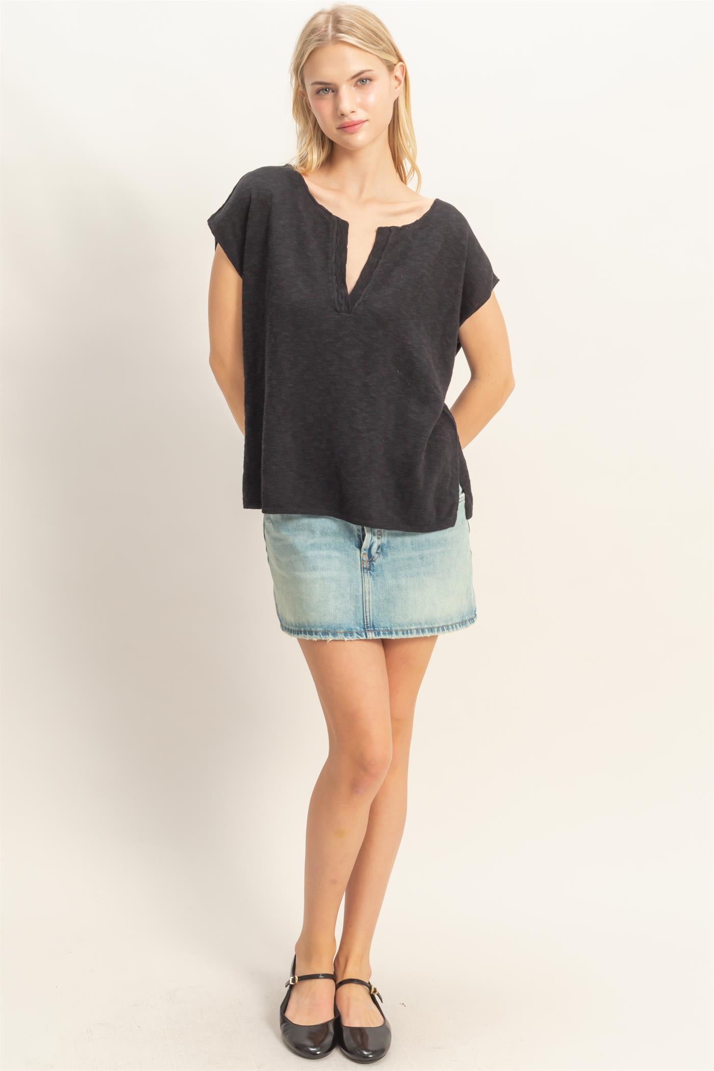 Wholesale Notched V-Neck Oversized Top Sweaters HF26A235 BLACK HYFVE
