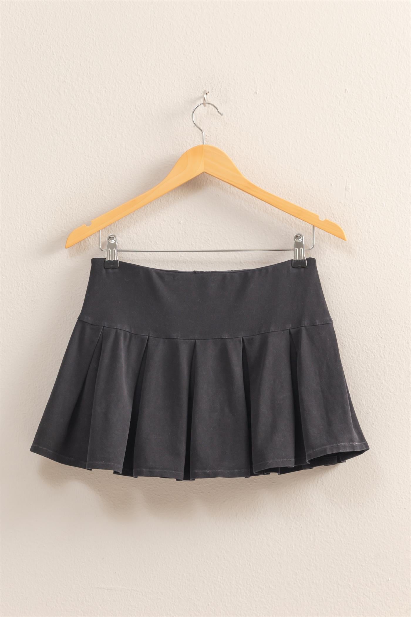 Wholesale Mid Rise Pleated Mini Skort Skorts DZ25A930 BLACK DOUBLE ZERO