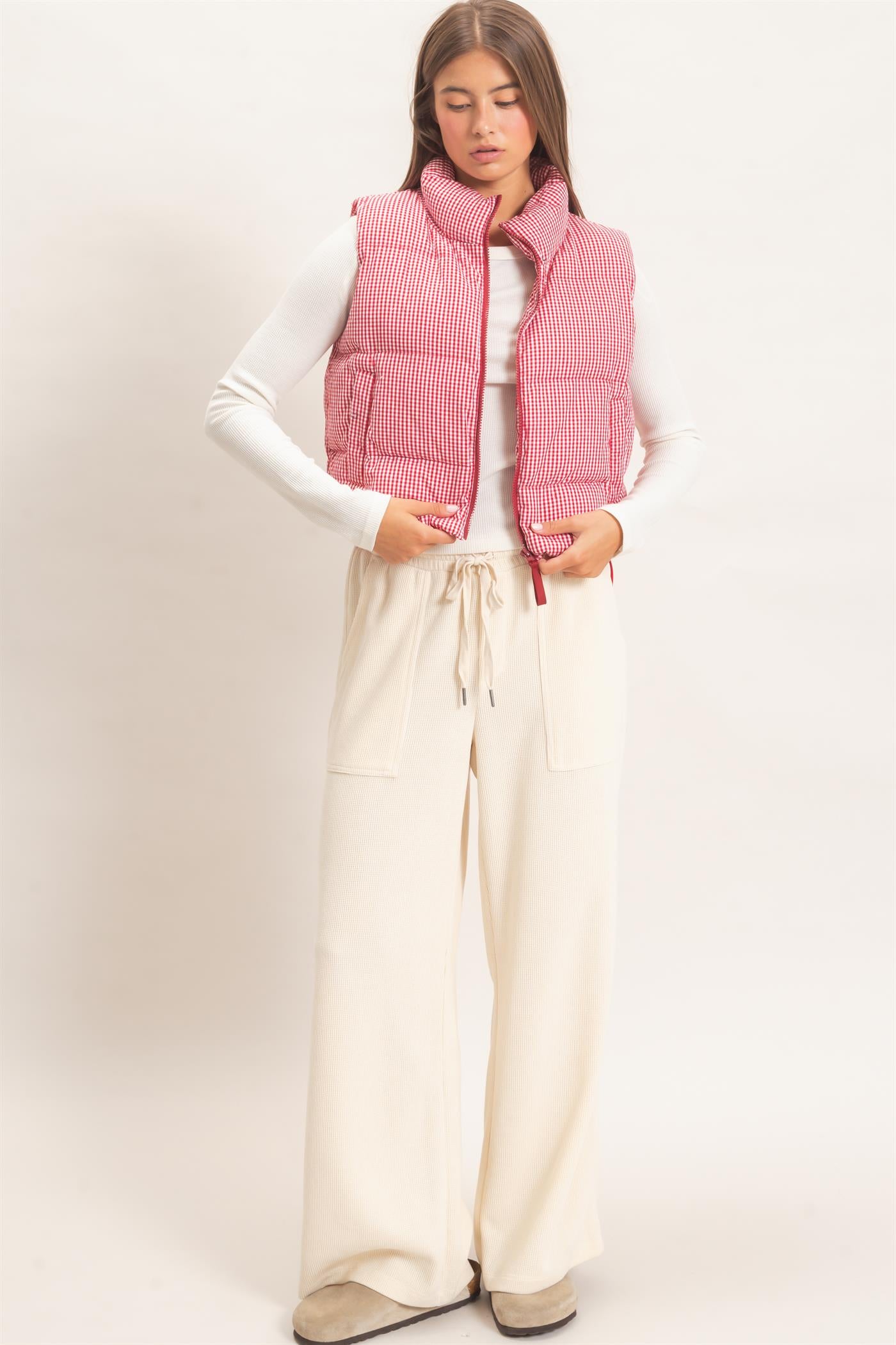 Wholesale Gingham Puffer Vest Vests DZ26F309 RED DOUBLE ZERO