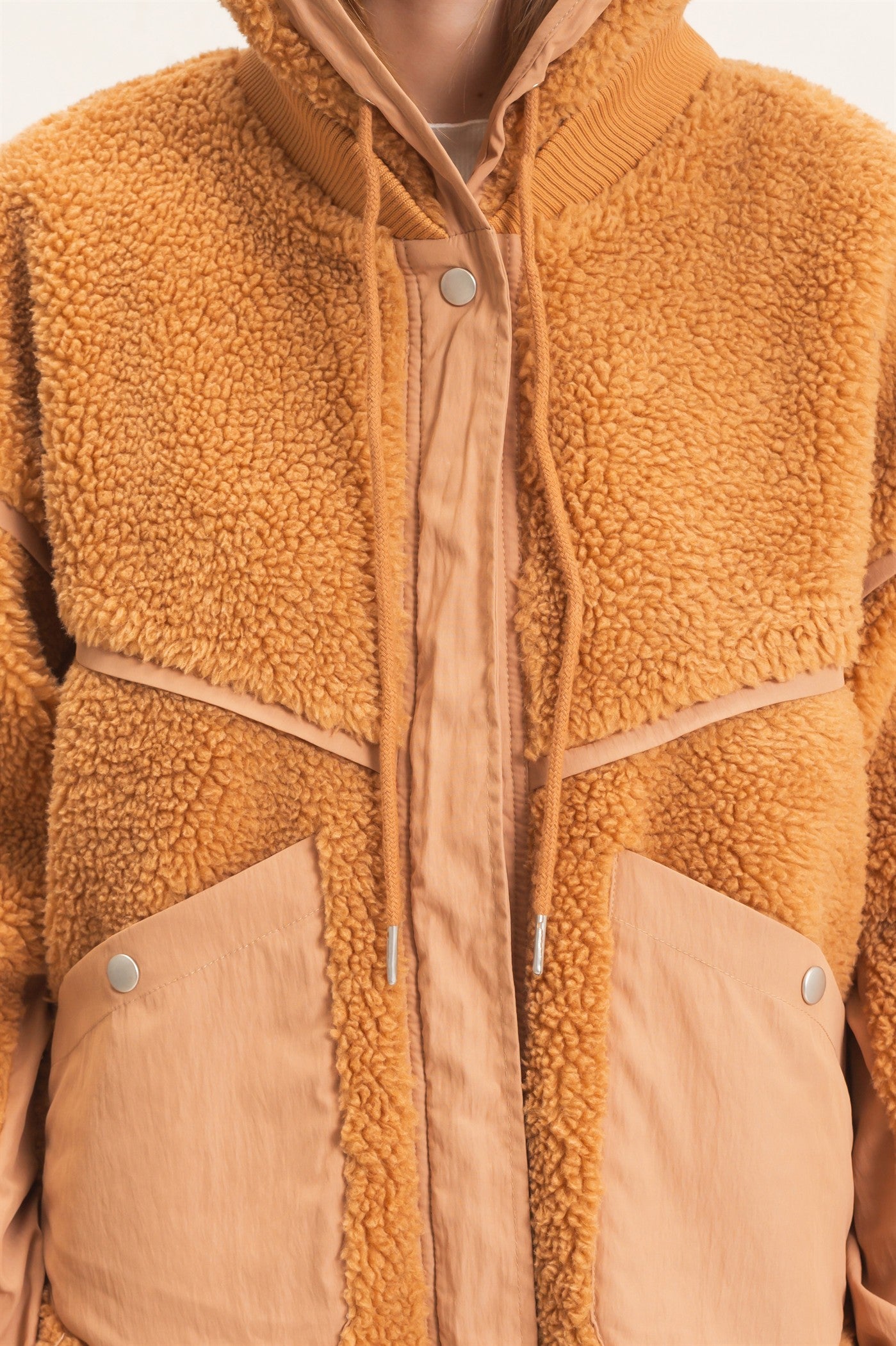 Wholesale Contrast Panel Sherpa Hooded Jacket Hoodies HF26E989 CAMEL HYFVE