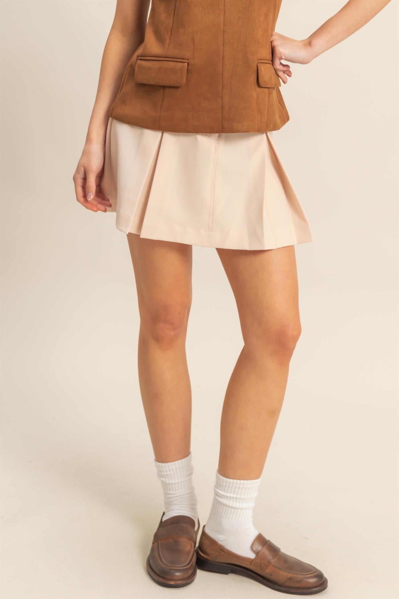 Wholesale Pleated Mini Skirt With Tailored Waistband Skirts HF25C867 ALMOND HYFVE
