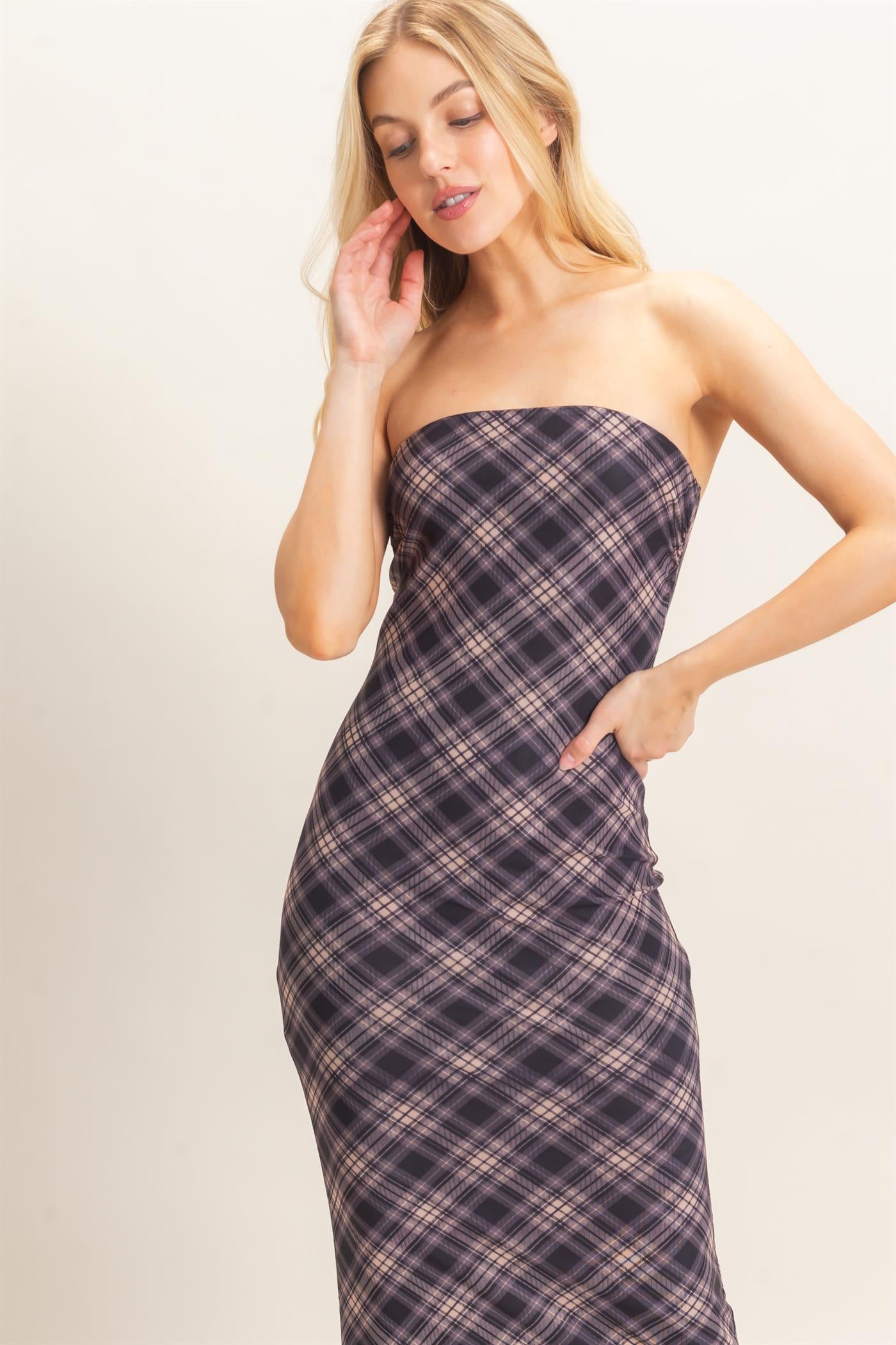 Wholesale Strapless Printed Mesh Maxi Dress Dresses HF26F212 BLACK/PLAID HYFVE