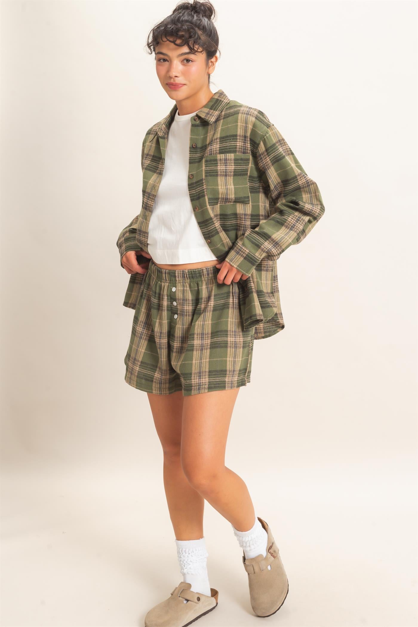 Wholesale Plaid Shorts With Button Front Shorts DZ26F270 OLIVE DOUBLE ZERO
