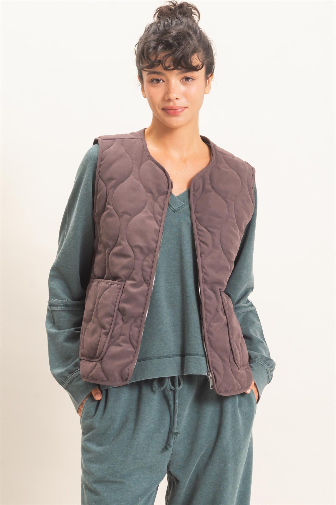 Wholesale Quilted Vest With Pockets Vests DZ26F336 DARK BROWN DOUBLE ZERO