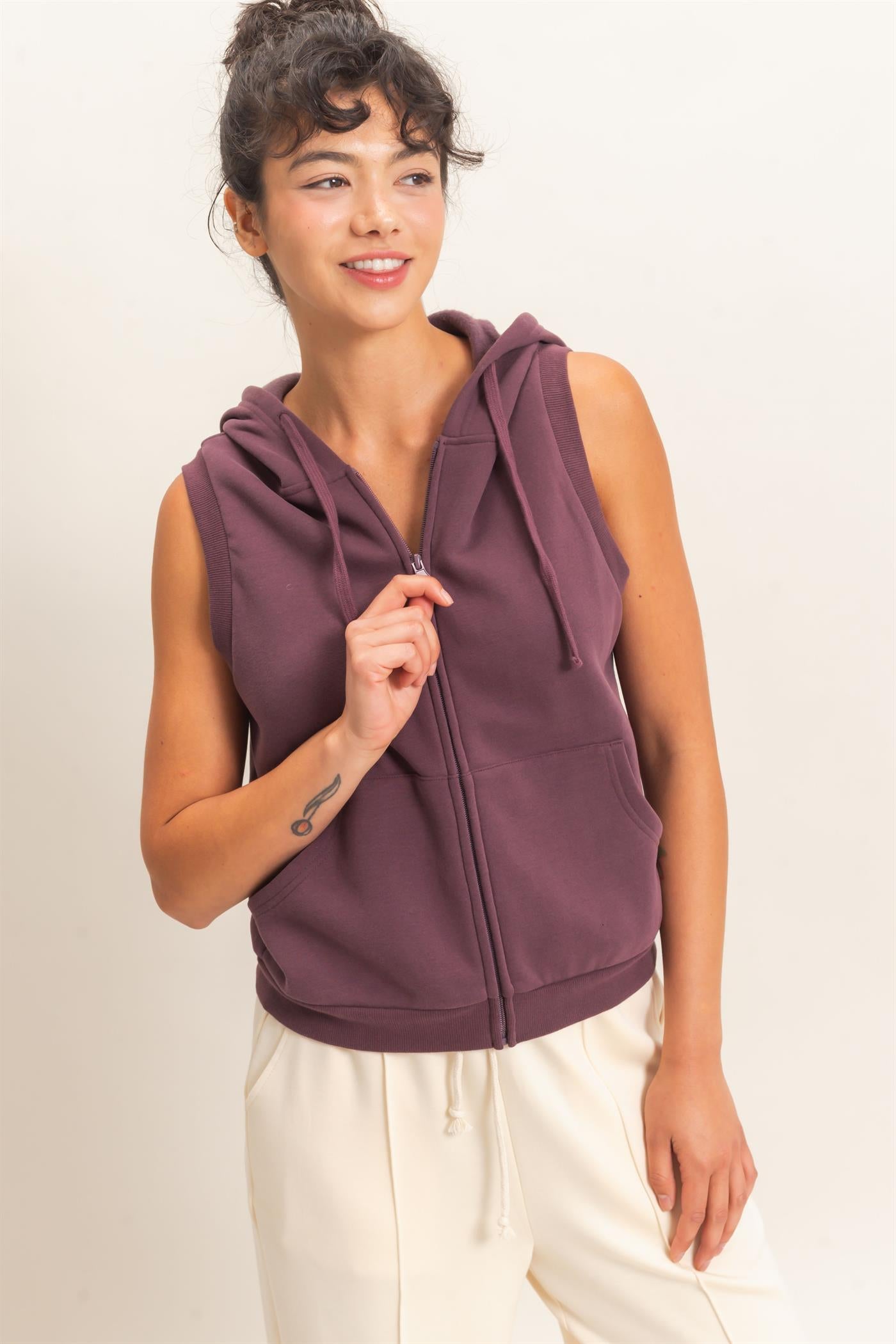 Wholesale Sleeveless Zip Up Hoodie Hoodies DZ26E330 COCOA DOUBLE ZERO