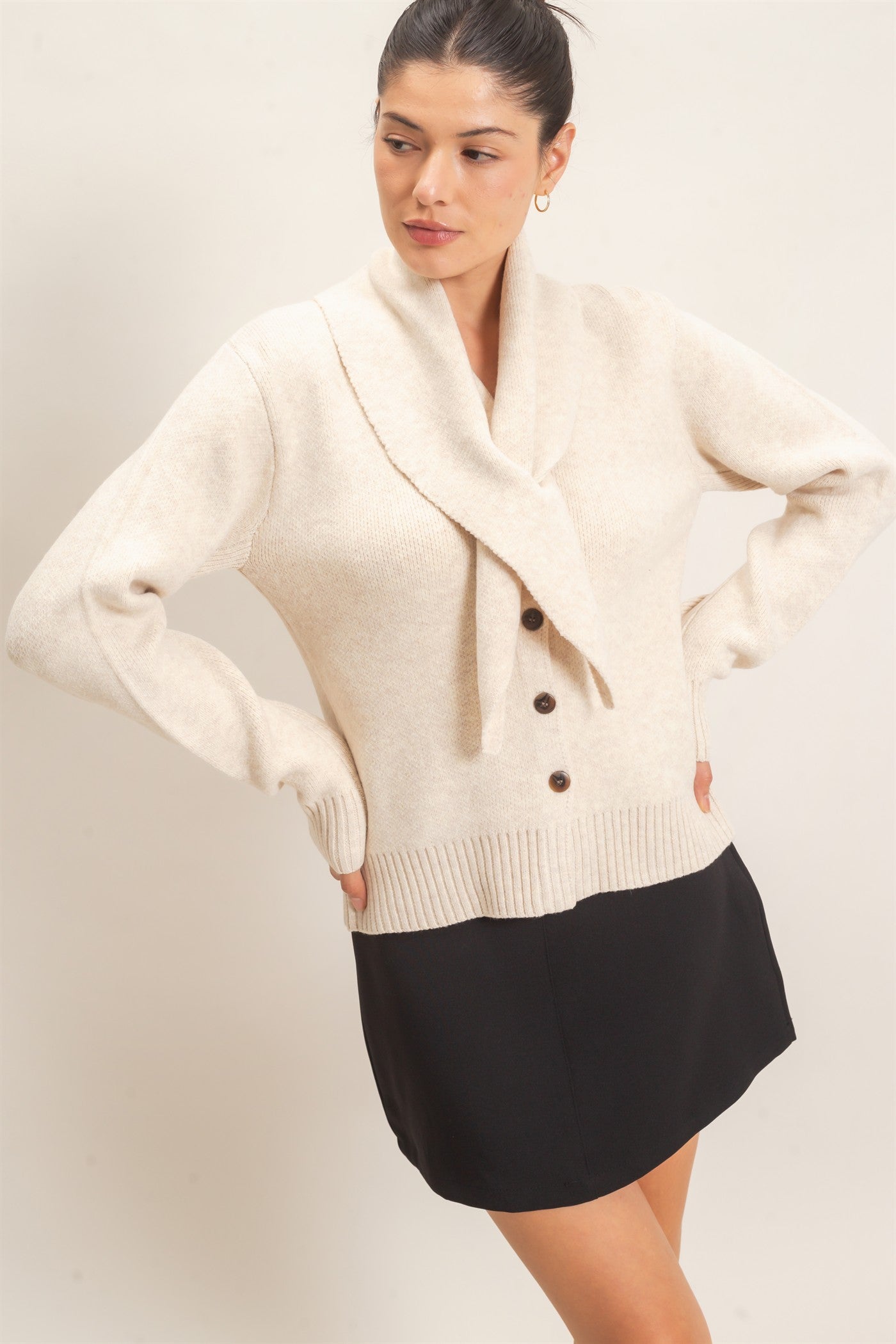 Wholesale Attached Scarf Button-Front Cardigan Cardigans HF26E870 OATMEAL HYFVE