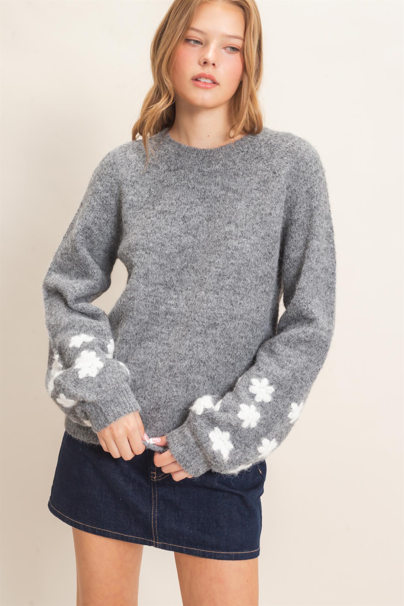 Wholesale Floral Applique Raglan Sleeve Sweater Sweaters HF26E808 GRAY HYFVE