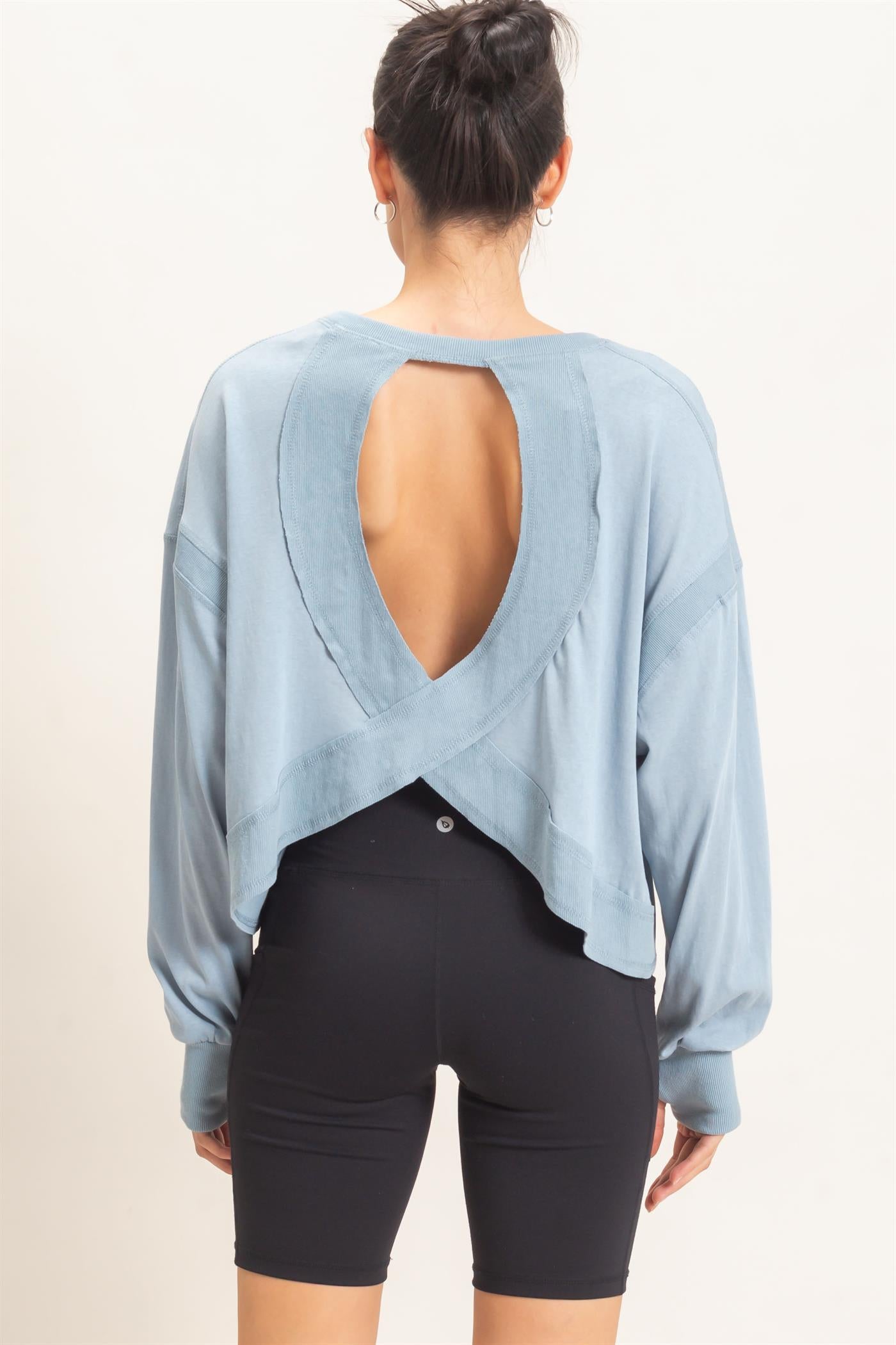 Wholesale Crew Neck Top Clothing Tops HF26C808 LIGHT BLUE HYFVE