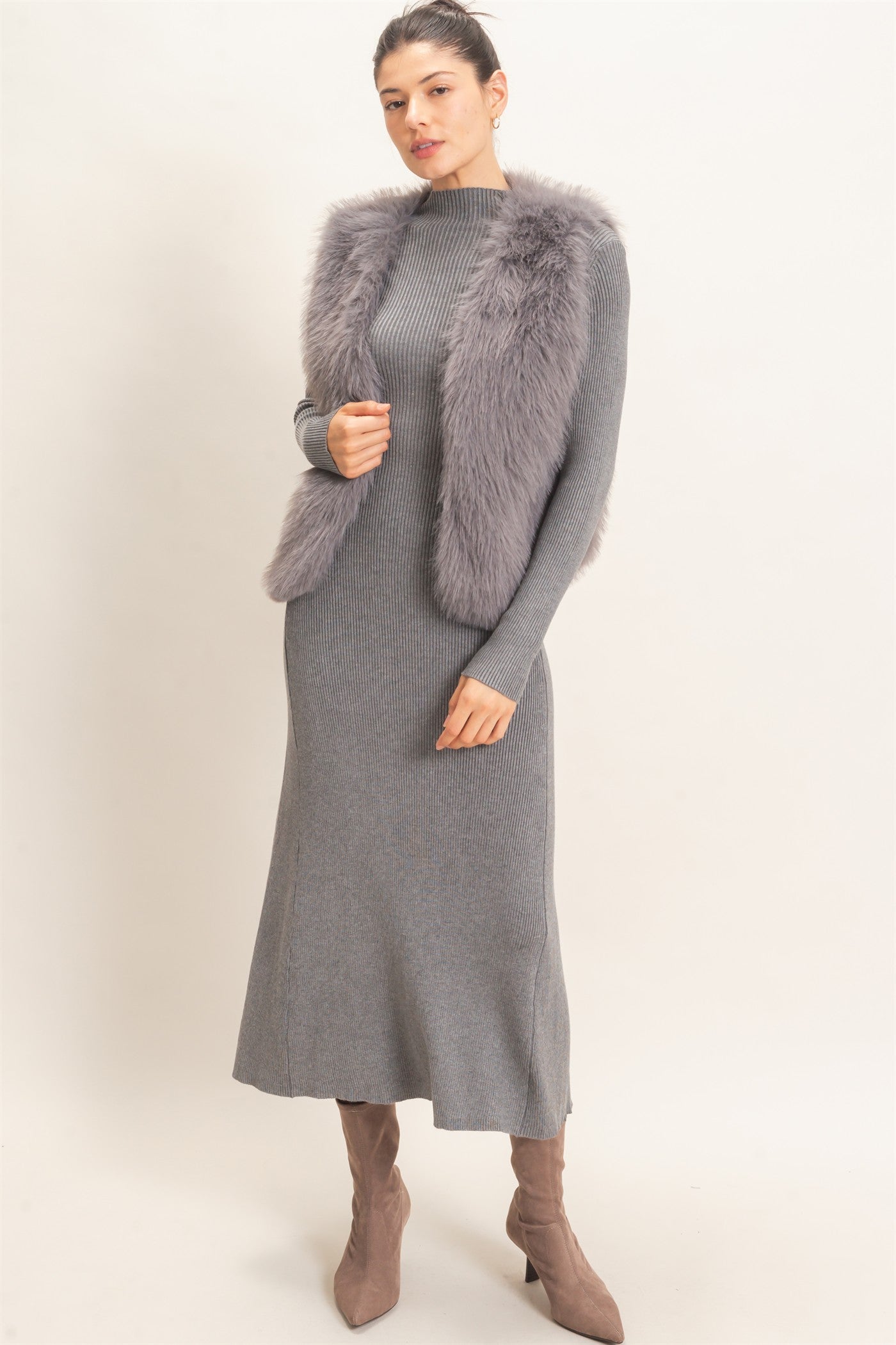Wholesale Open-Front Faux Fur Vest Vests HF26F164 GRAY HYFVE