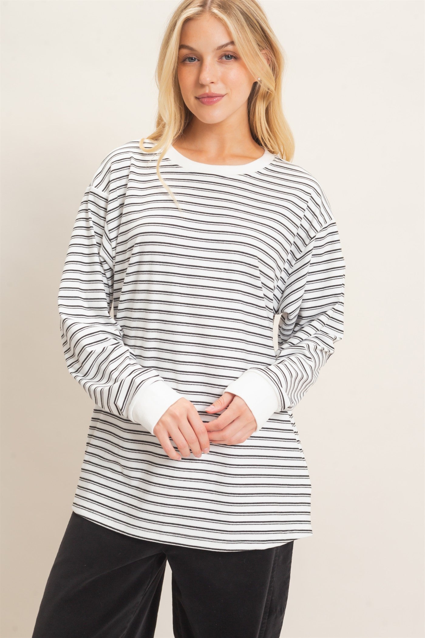 Wholesale Striped Long Sleeve Crew Neck Top Clothing Tops HF26C676 WHITE HYFVE