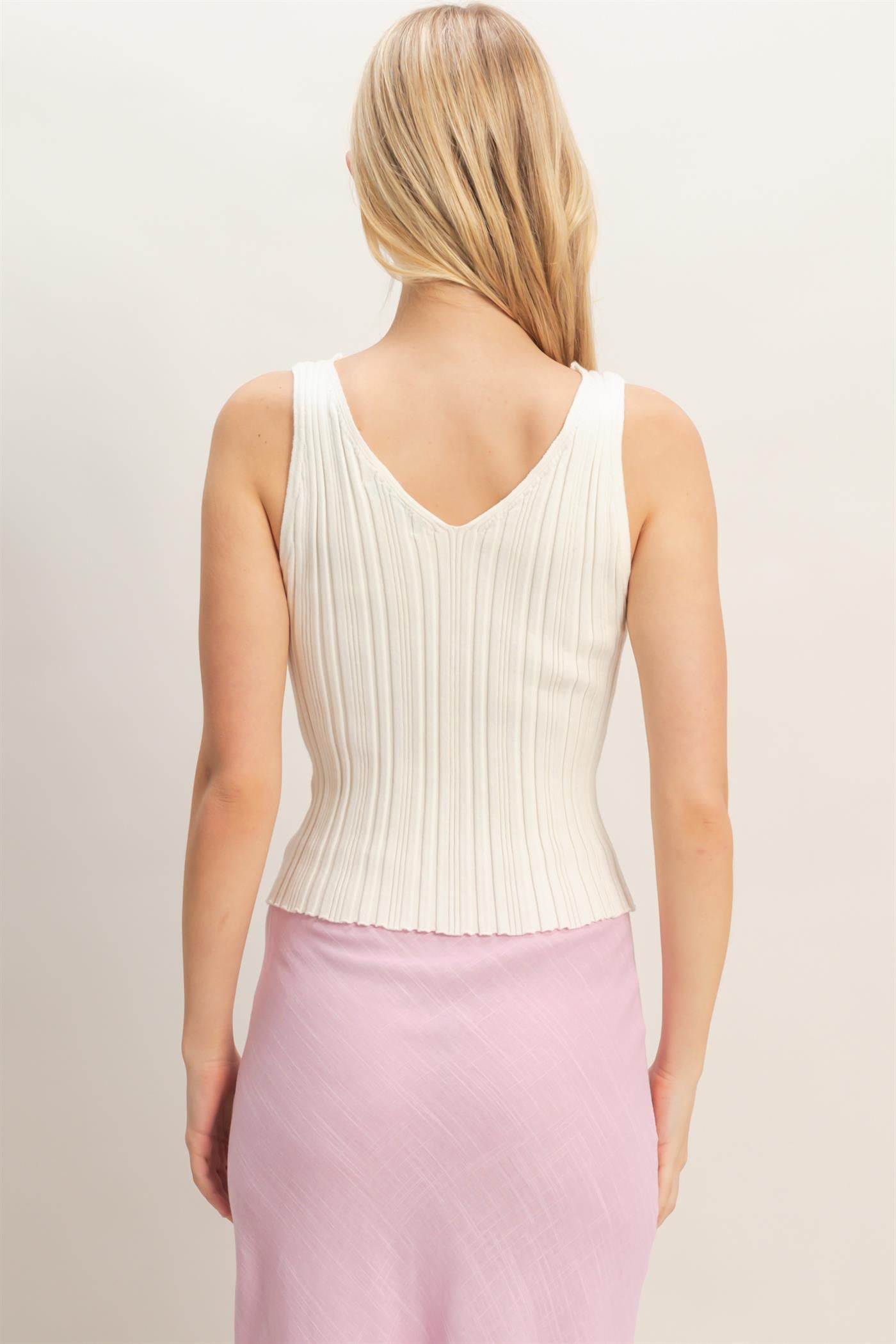 Wholesale Ribbed V-Neck Tank Top Sweaters HF26C331 OFF WHITE HYFVE