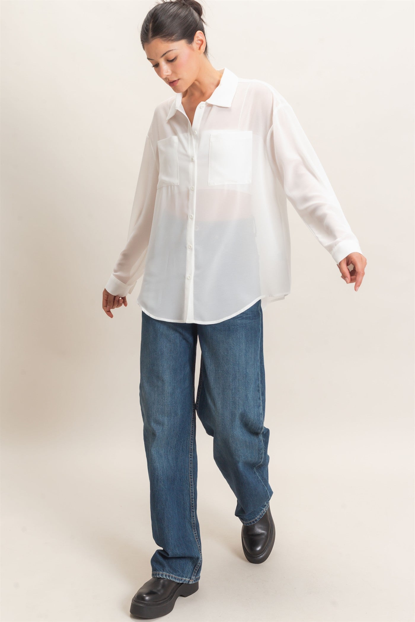 Wholesale Button-Down Collar Blouse Shirts HF26F067 OFF WHITE HYFVE