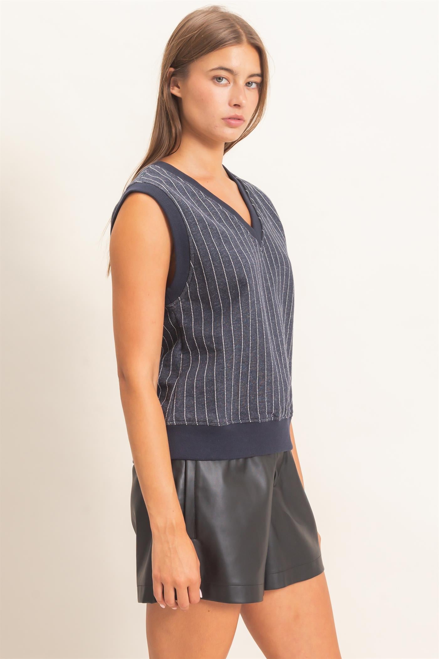 Wholesale V-Neck Pinstripe Sleeveless Top Clothing Tops DZ26E626 NAVY DOUBLE ZERO