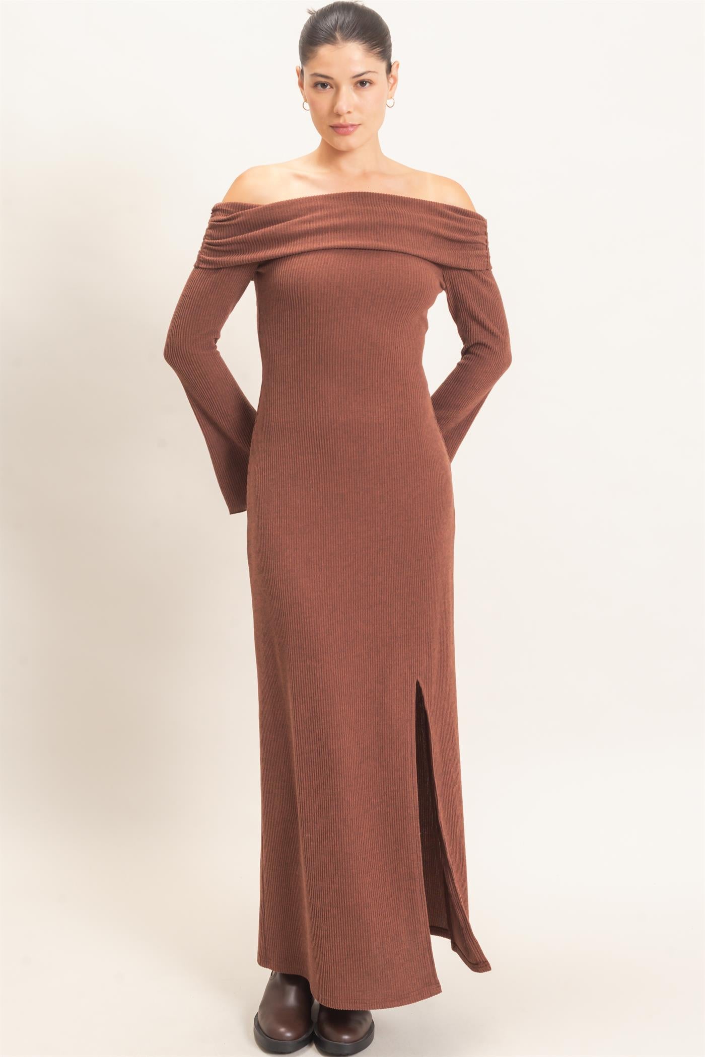 Wholesale Off-Shoulder Maxi Dress Dresses HF26F033 BROWN HYFVE