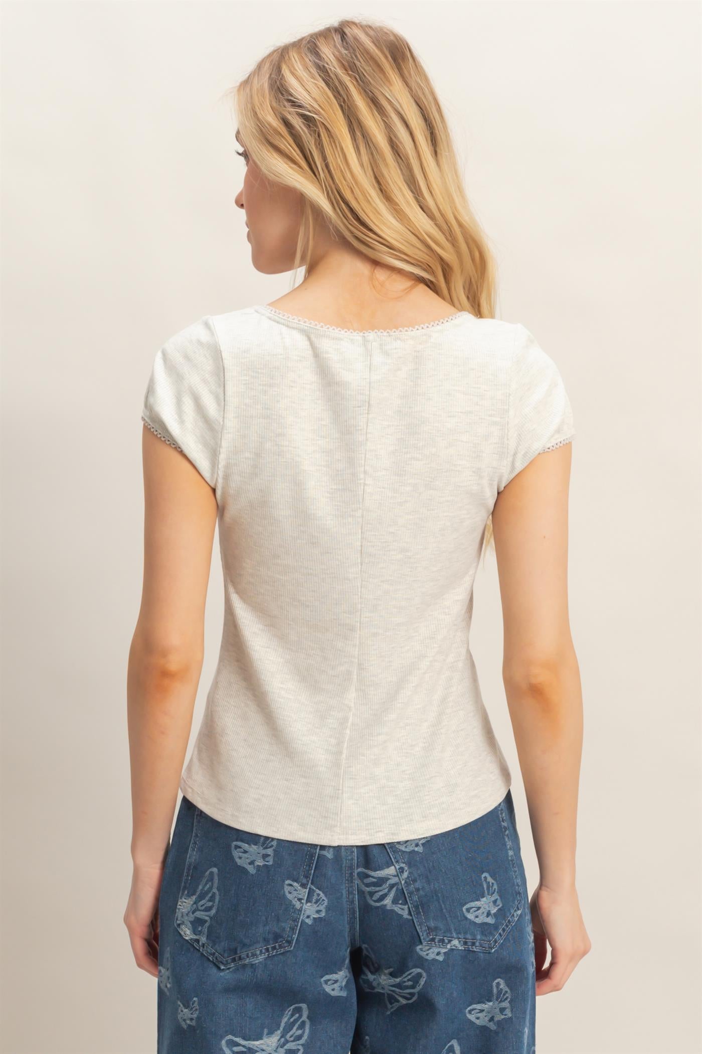 Wholesale Scalloped Button Front Top Clothing Tops HF26C607 HEATHER GRAY HYFVE
