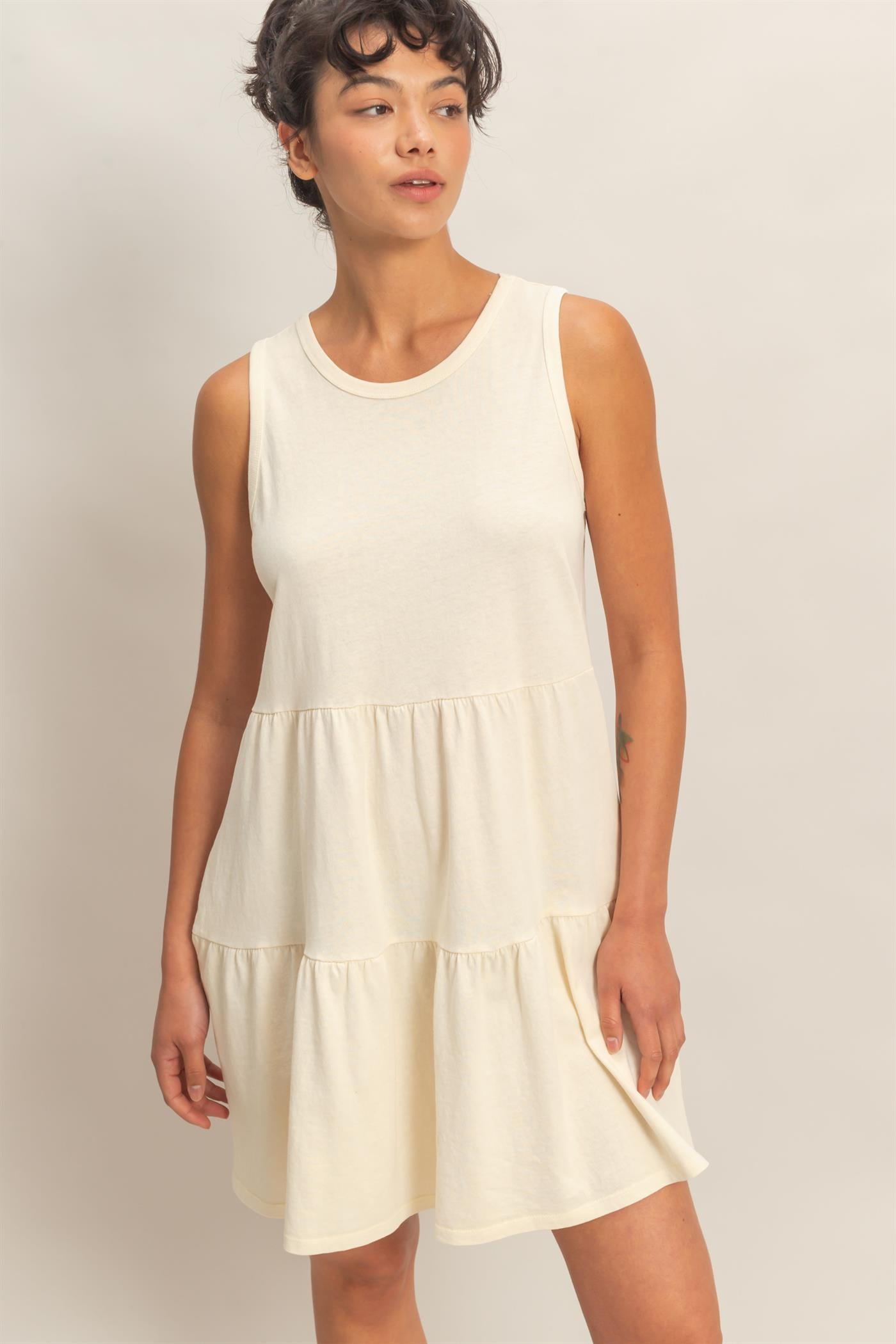 Wholesale Sleeveless Crewneck Tiered Mini Dress Dresses DZ26C208 ALPACA DOUBLE ZERO