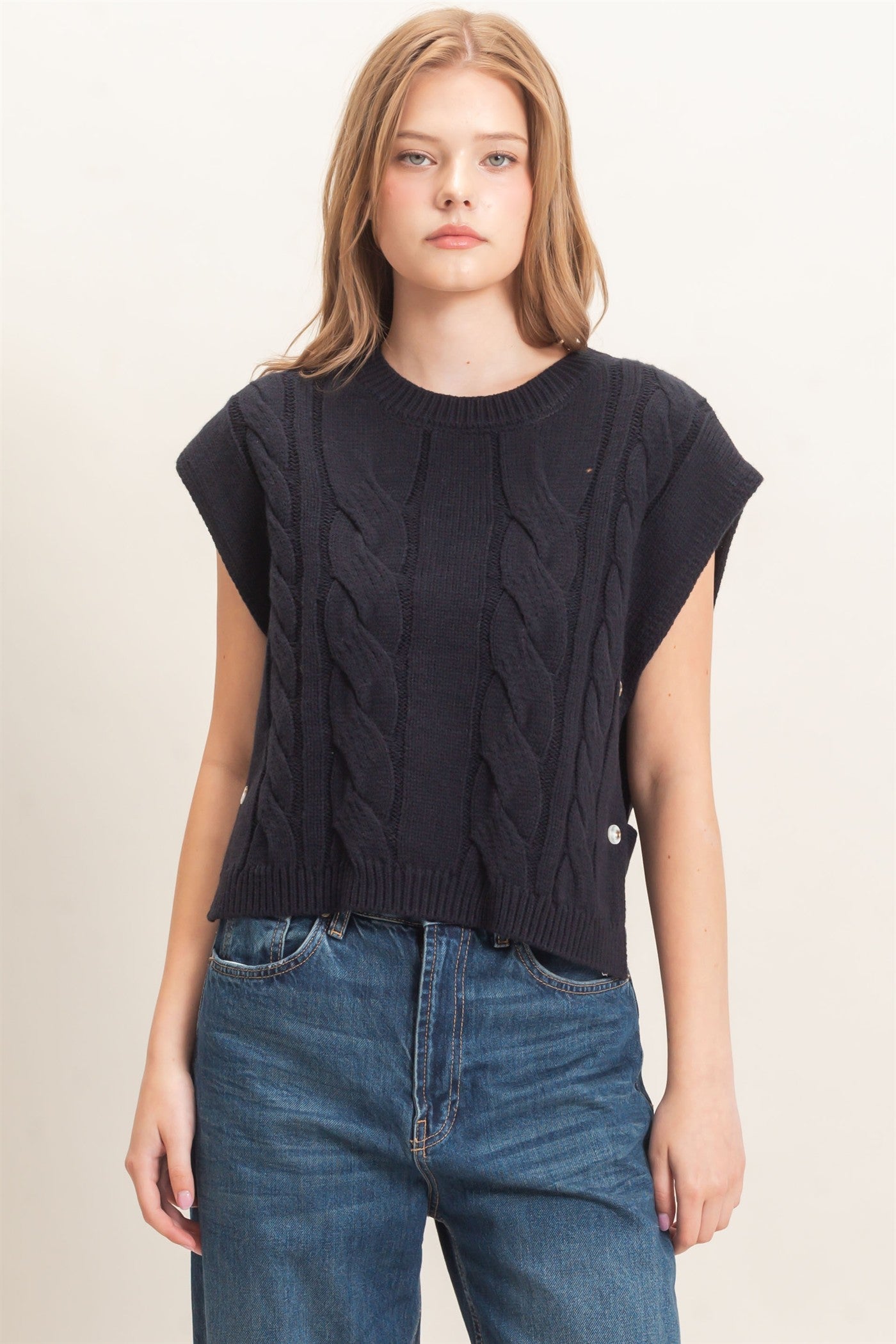 Wholesale Cable Knit Vest With Side Buttons Sweaters HF26F193 BLACK HYFVE