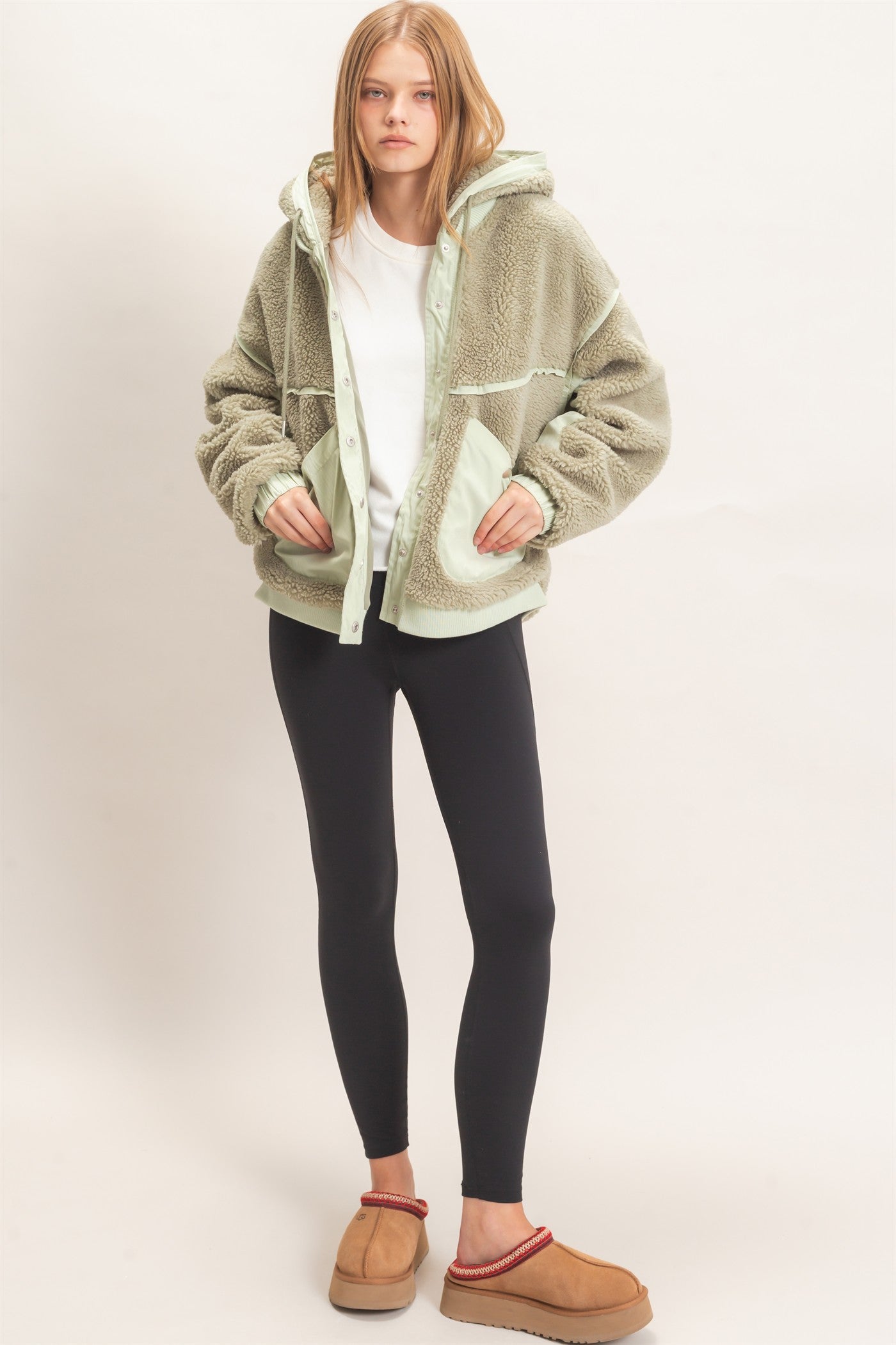 Wholesale Contrast Panel Sherpa Hooded Jacket Hoodies HF26E989 SAGE GREEN HYFVE
