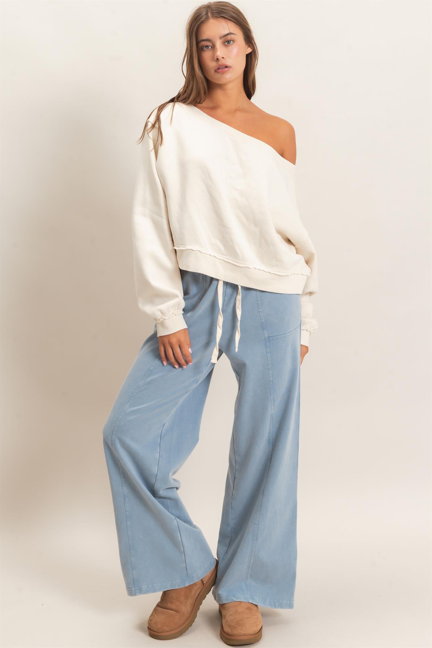 Wholesale Raw Edge Acid Wash Off The Shoulder Sweatshirt Sweatshirts DZ26F013 ALPACA DOUBLE ZERO