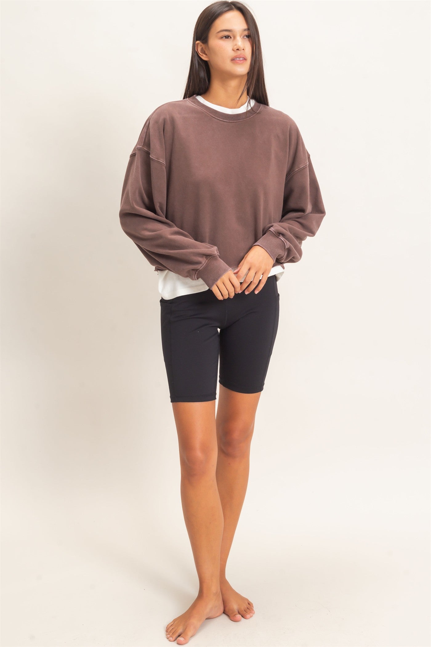 Wholesale Mineral Wash Raw Hem Cropped Sweatshirt Sweatshirts DZ26C968 DARK BROWN DOUBLE ZERO
