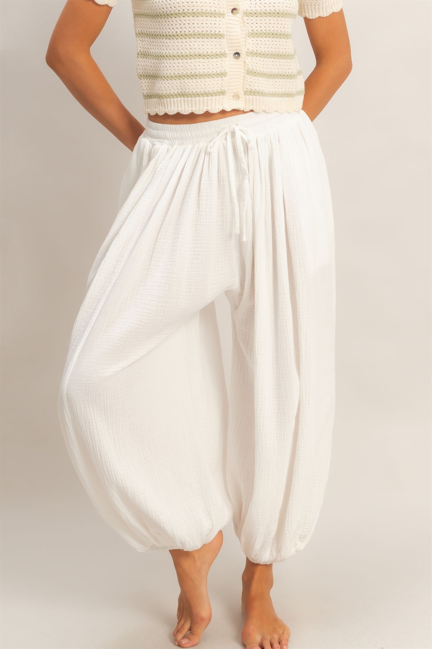 Wholesale Gauzed Elastic Waist Balloon Joggers Pants Pants HF26C320 OFF WHITE HYFVE