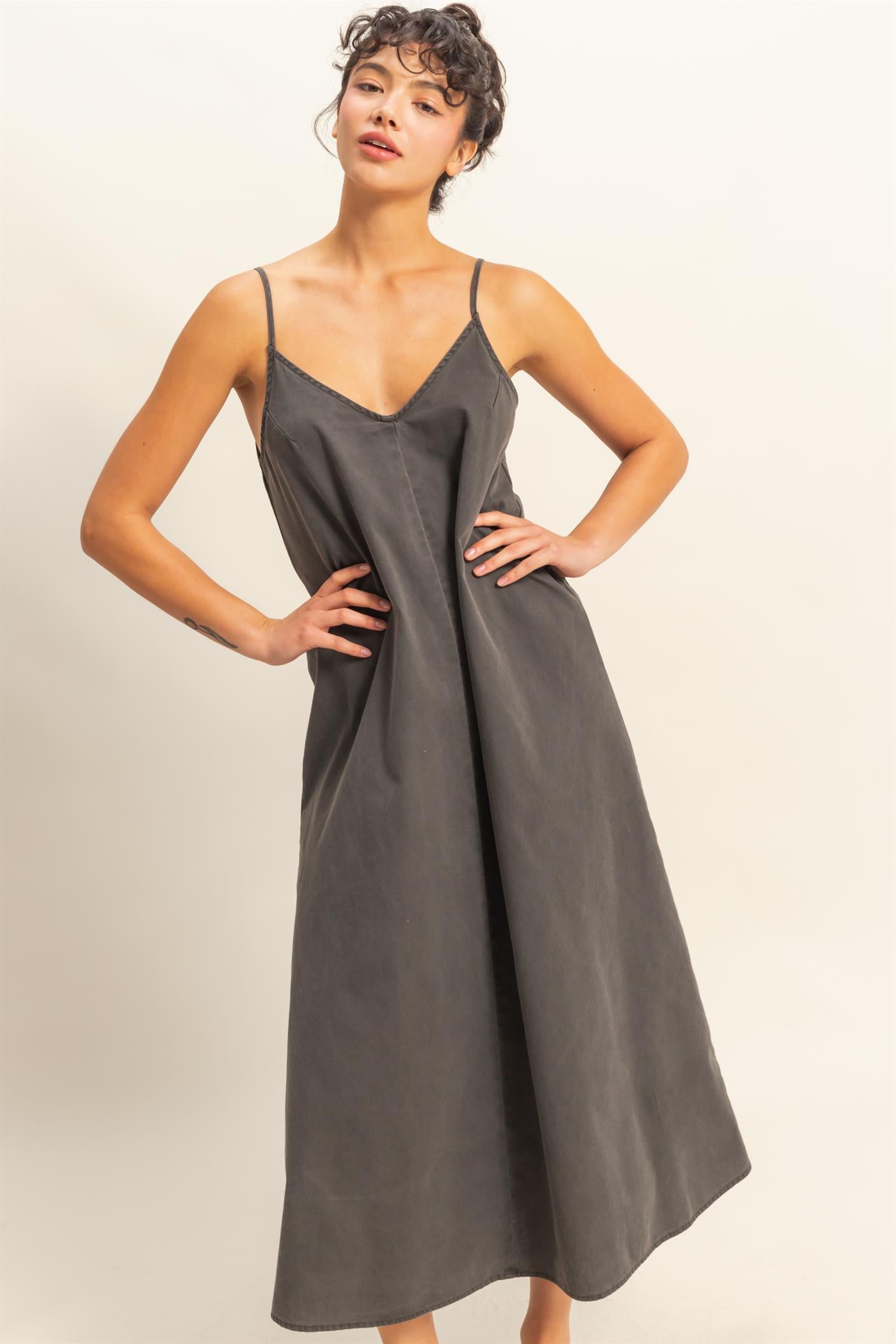 Wholesale Dyed V-Neck Loose Maxi Dress Dresses DZ24C964 BLACK DOUBLE ZERO