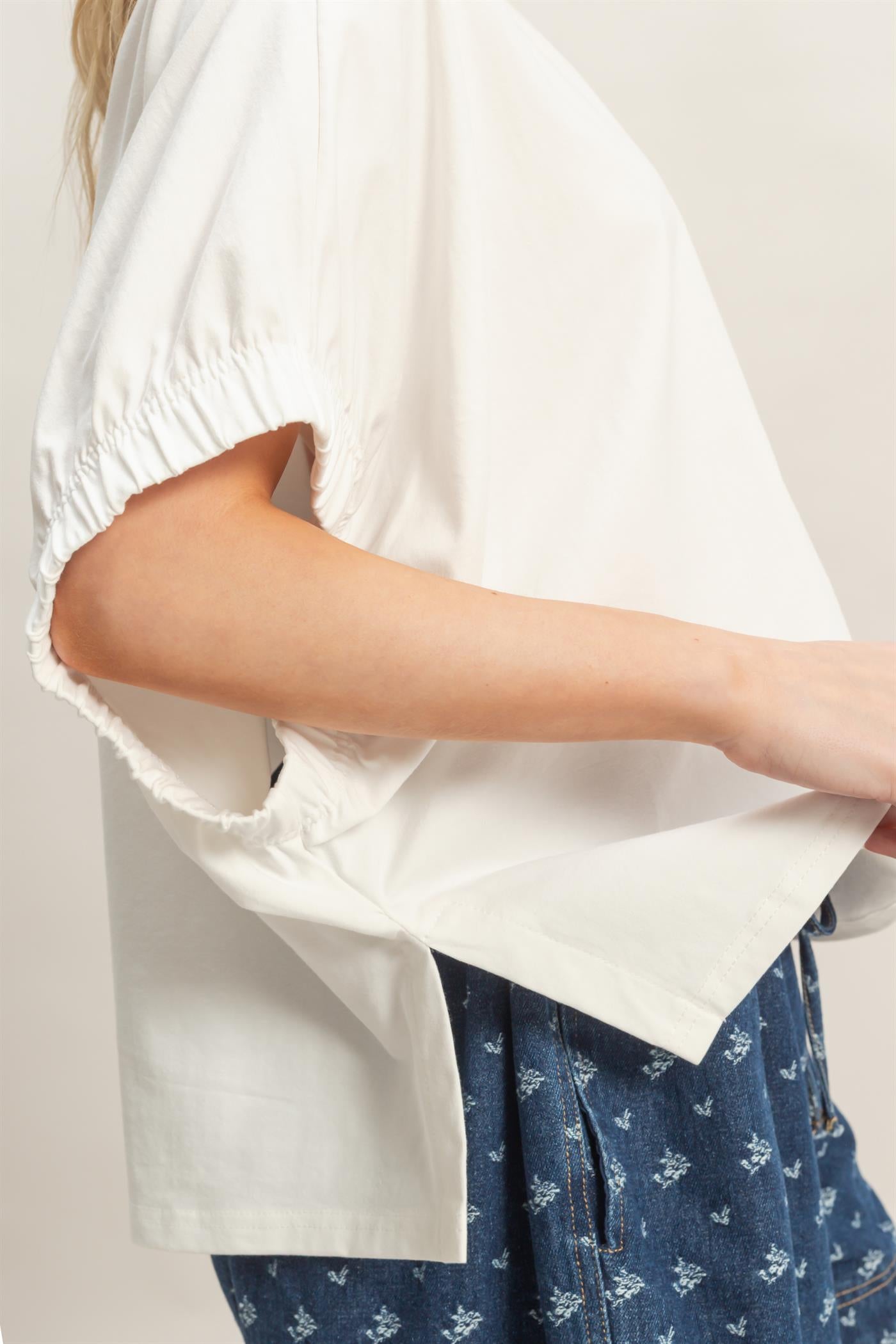 Wholesale Oversized Elastic Cuff Top T-Shirts HF26C082 OFF WHITE HYFVE