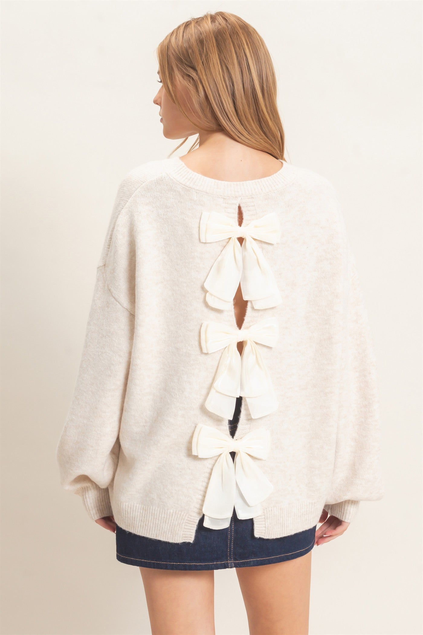 Wholesale Open Back Sweater With Organza Bows Sweaters HF26F149 VANILLA CREAM HYFVE