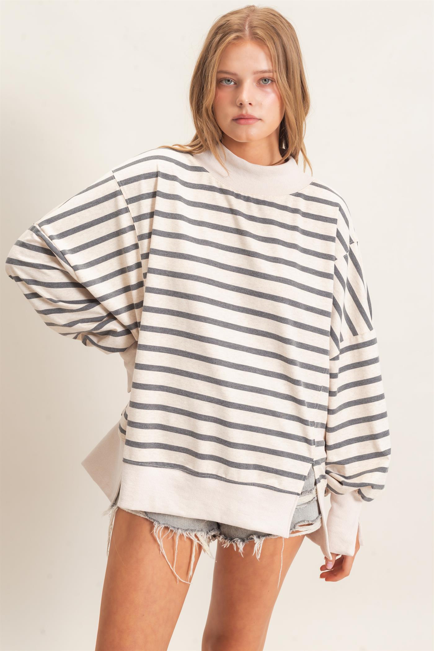 Wholesale Striped Mock Neck Sweatshirt Sweatshirts HF27A178-D GRAY/ECRU HYFVE