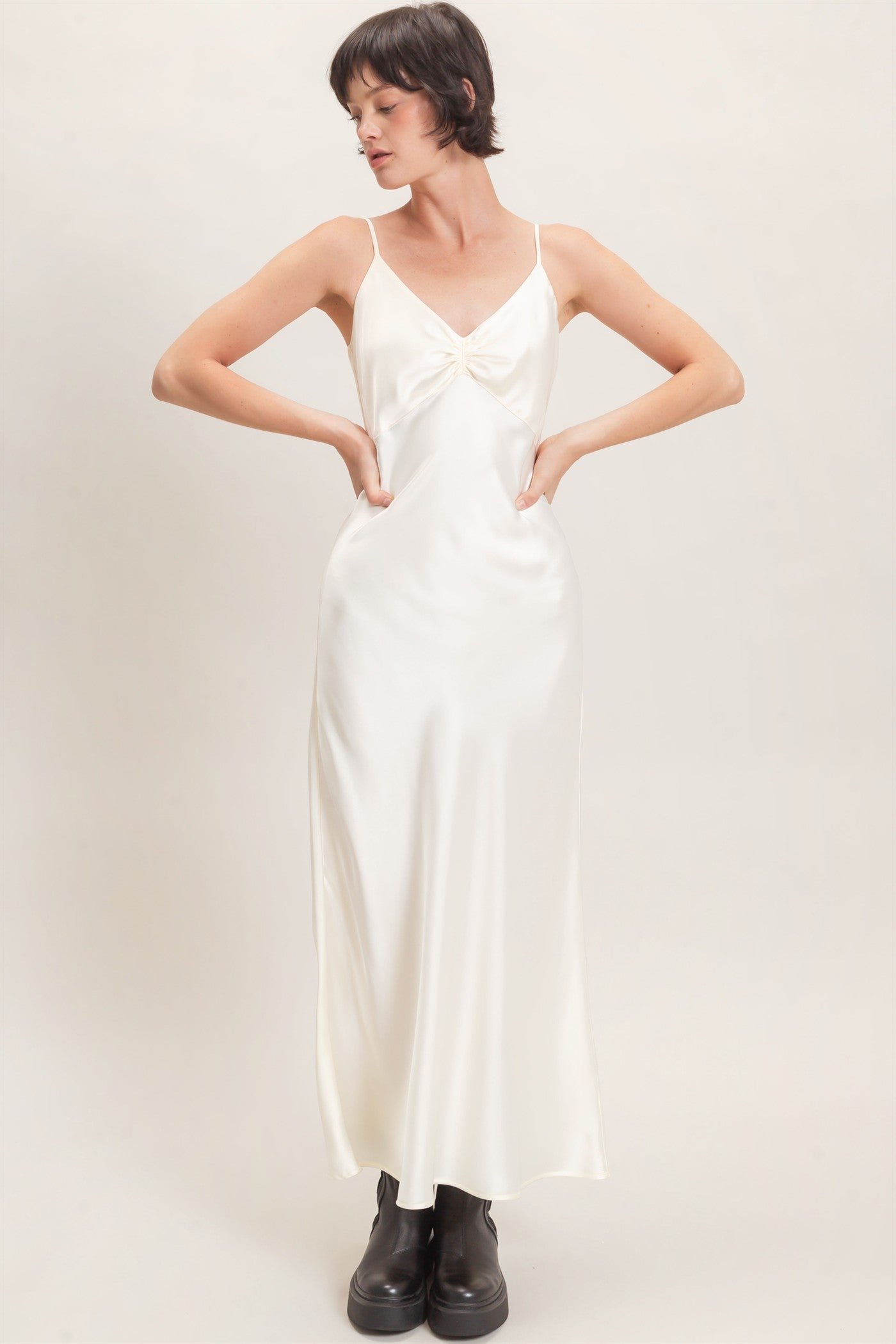 Wholesale Satin Slip Dress With Spaghetti Straps Dresses DZ26E380 CREAM DOUBLE ZERO