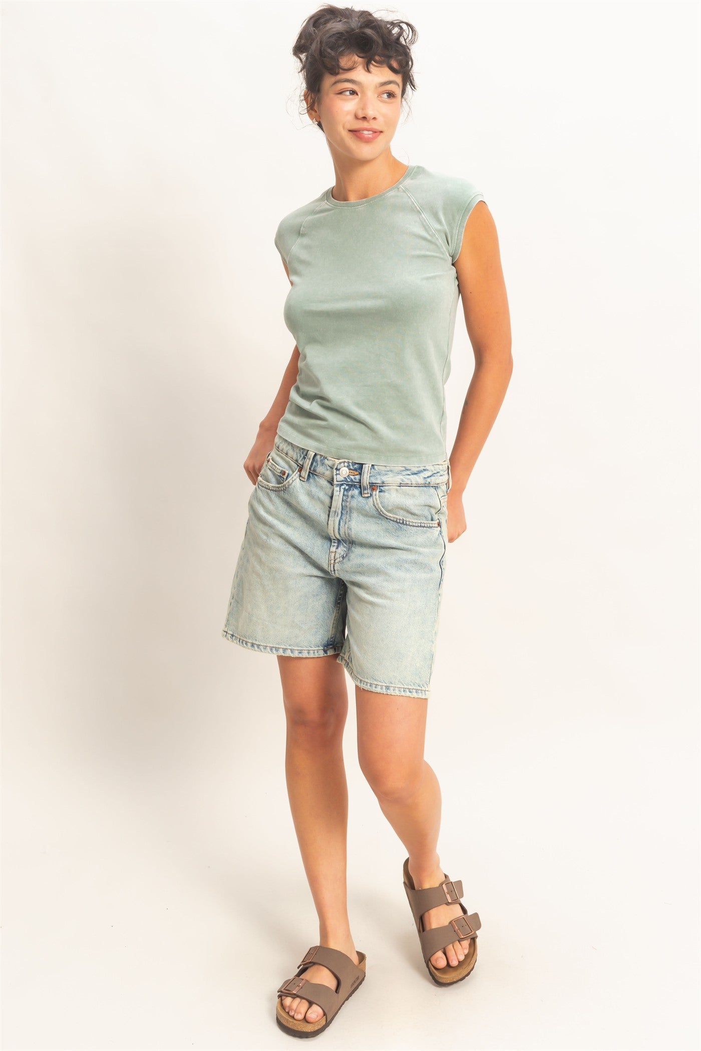Wholesale Mineral Wash Raglan Short Sleeve Top T-Shirts DZ26A741 SAGE GREEN DOUBLE ZERO