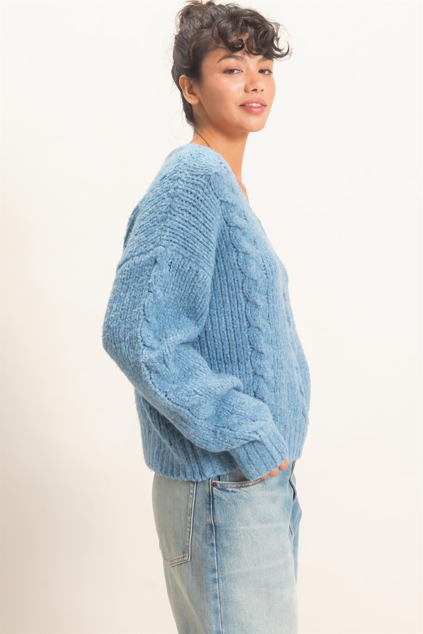Wholesale Cable Knit V-Neck Sweater Sweaters DZ26E107 DUSTY BLUE DOUBLE ZERO