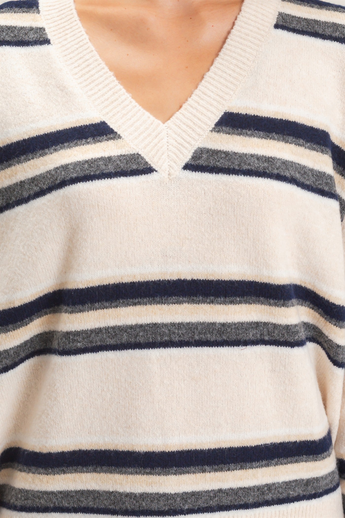 Wholesale V-Neck Striped Sweater Sweaters HF26E476 OATMEAL HYFVE