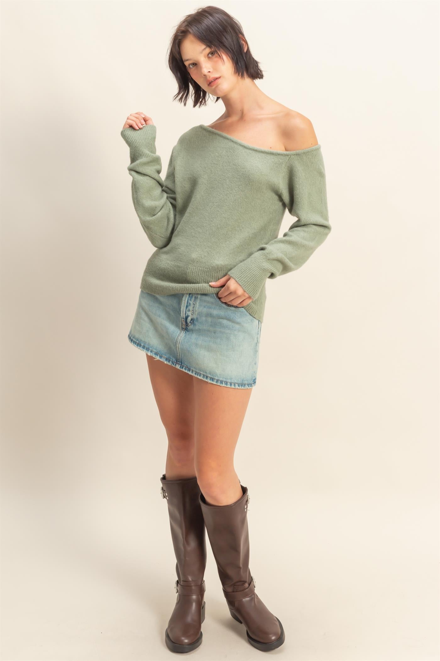 Wholesale Asymmetric Off-Shoulder Sweater Sweaters DZ25F121 SAGE GREEN DOUBLE ZERO