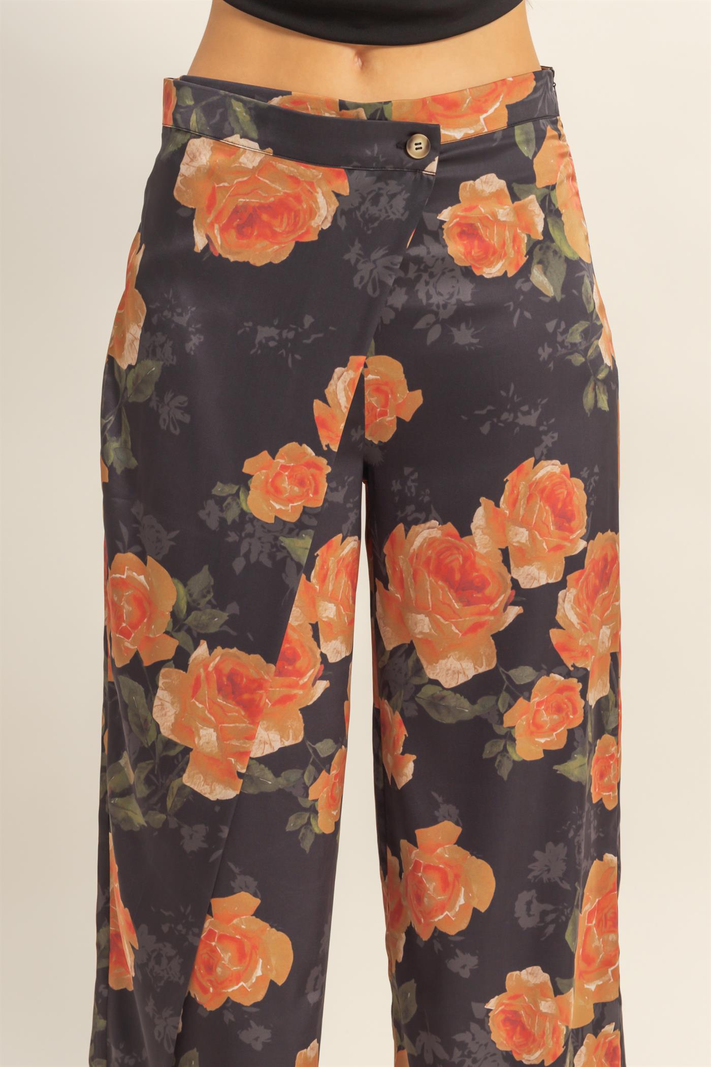 Wholesale Elegant Floral Printed Pants Pants HF25E742 BLACK HYFVE