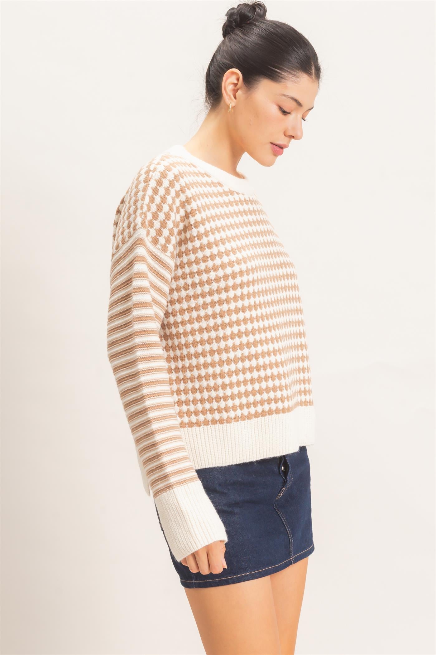 Wholesale Mixed Pattern Long Sleeve Sweater Sweaters HF26E821 TAUPE HYFVE