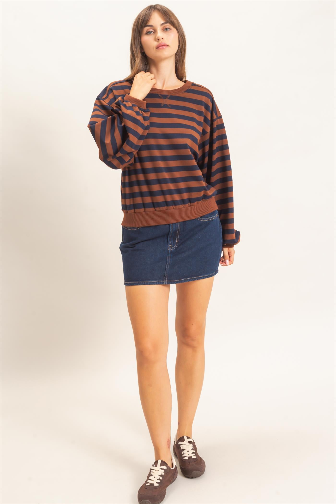 Wholesale Striped Crew Neck Sweatshirt Sweatshirts HF26E010 BROWN HYFVE