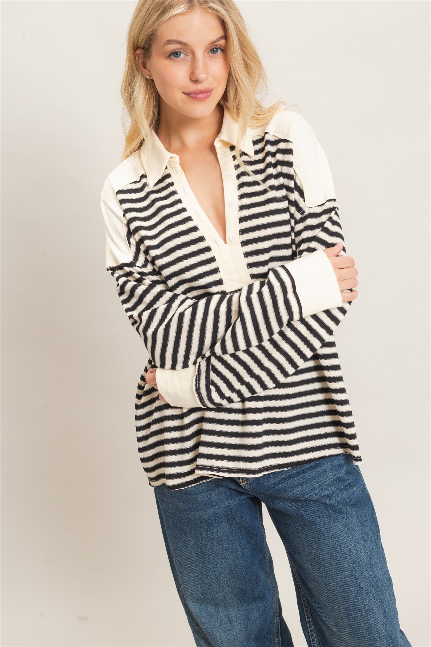 Wholesale Striped Henley Sweatshirt Clothing Tops HF26F089 BLACK HYFVE