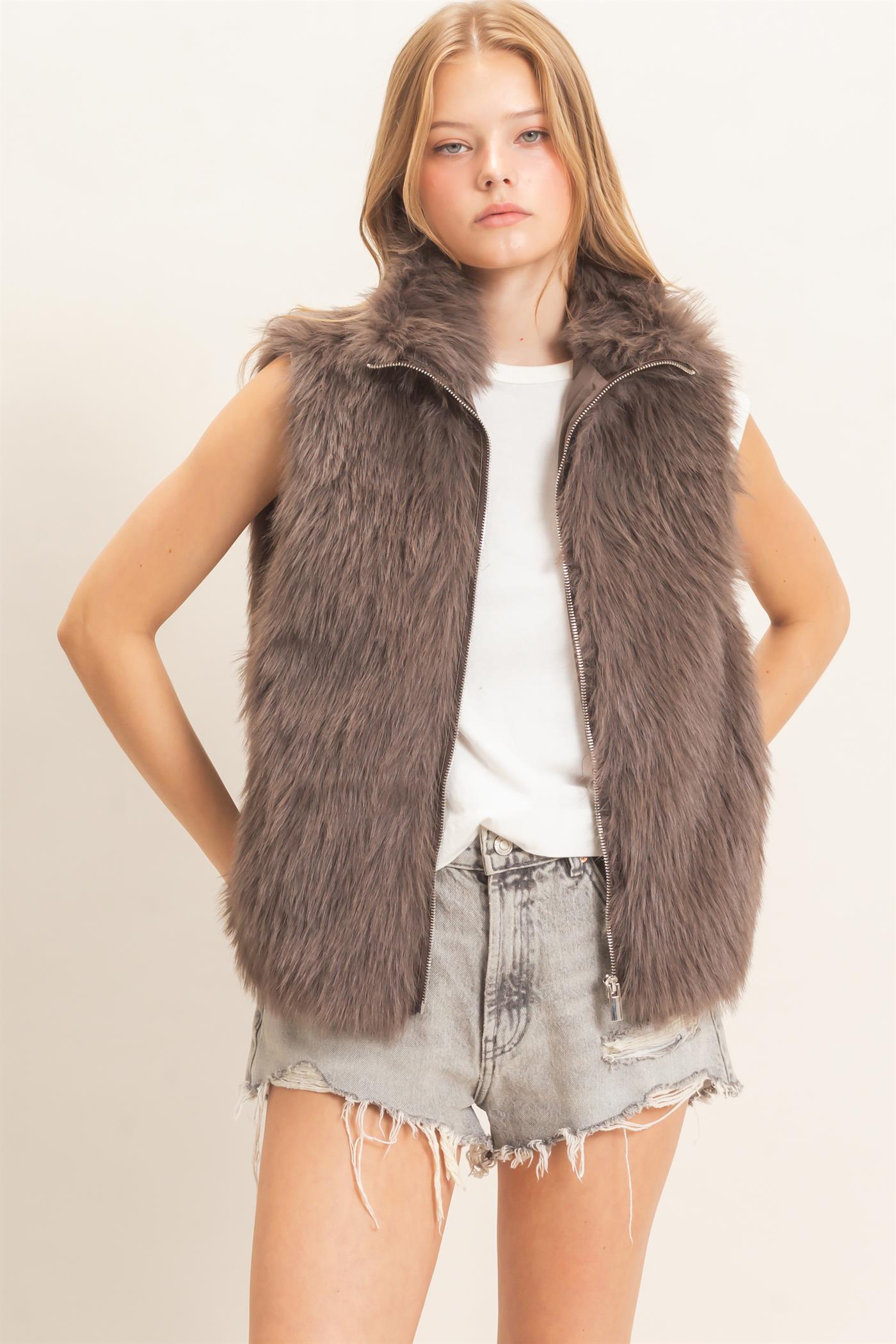 Wholesale Faux Fur Zip-Up Outerwear Vest Vests HF26E532 BROWN HYFVE